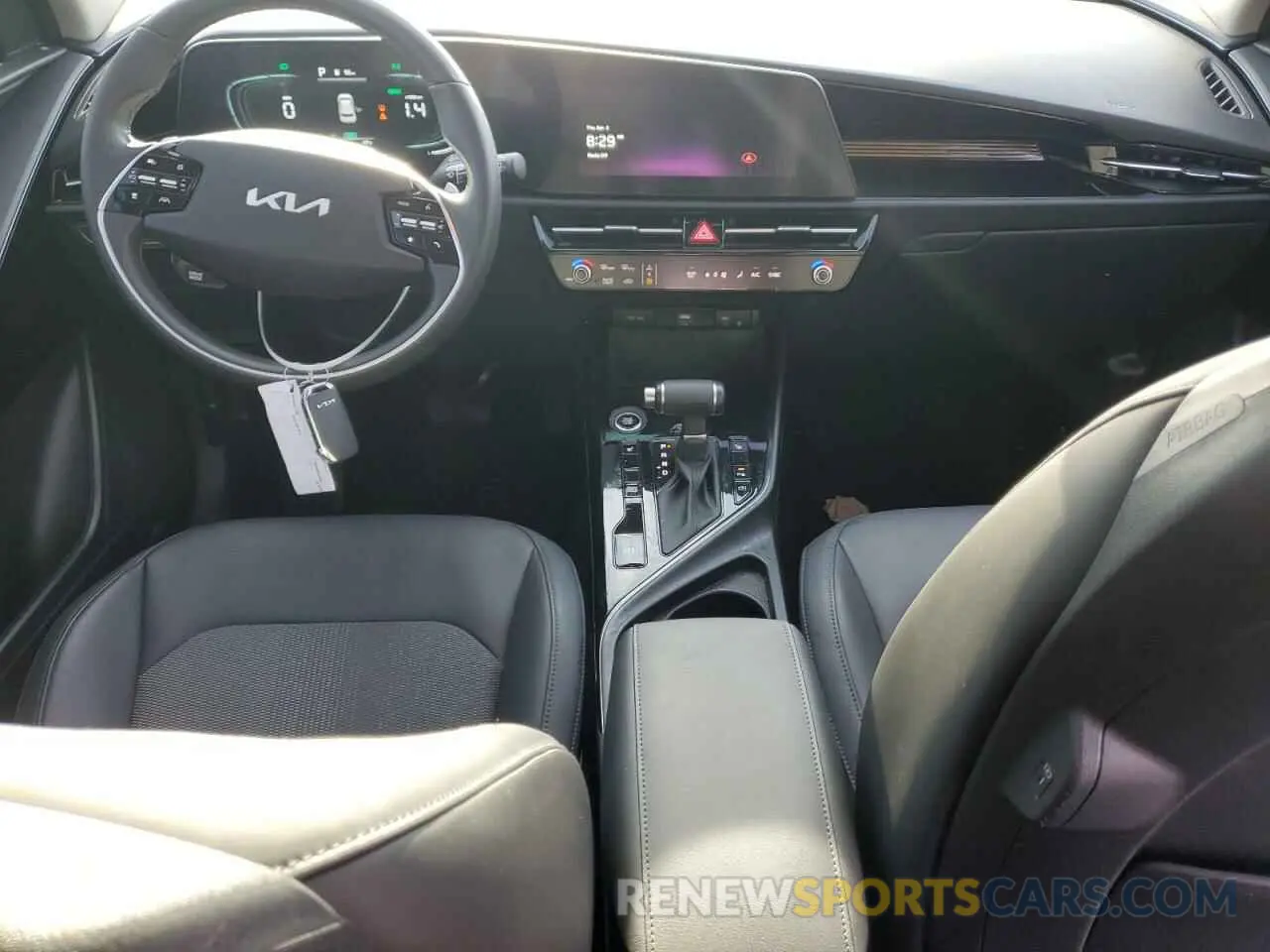 8 Photograph of a damaged car KNDCR3LE2P5097078 KIA NIRO 2023