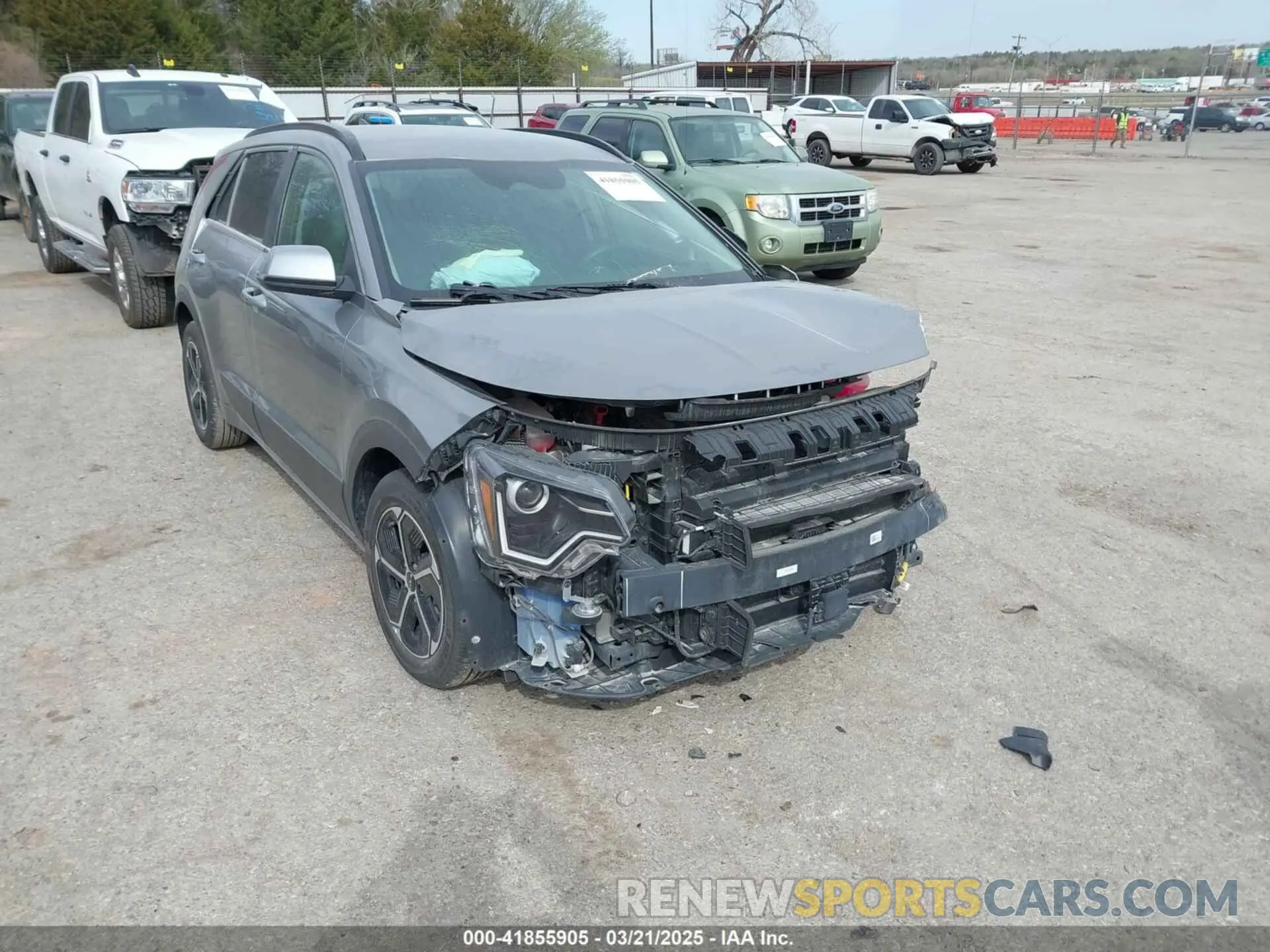 1 Photograph of a damaged car KNDCR3LE4P5052465 KIA NIRO 2023