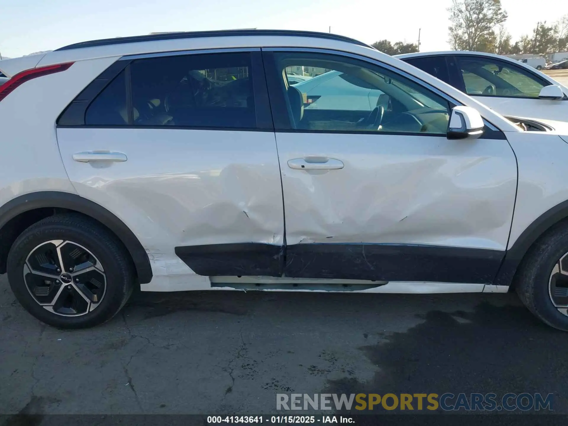 14 Фотография поврежденного автомобиля KNDCR3LE4P5075812 KIA NIRO 2023