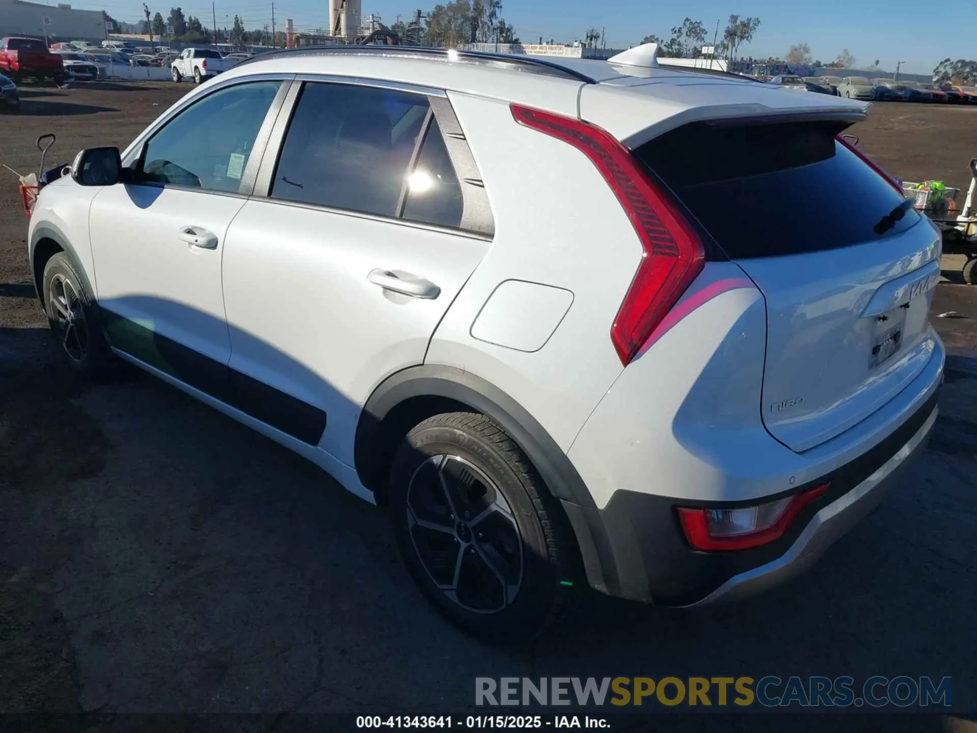 3 Фотография поврежденного автомобиля KNDCR3LE4P5075812 KIA NIRO 2023