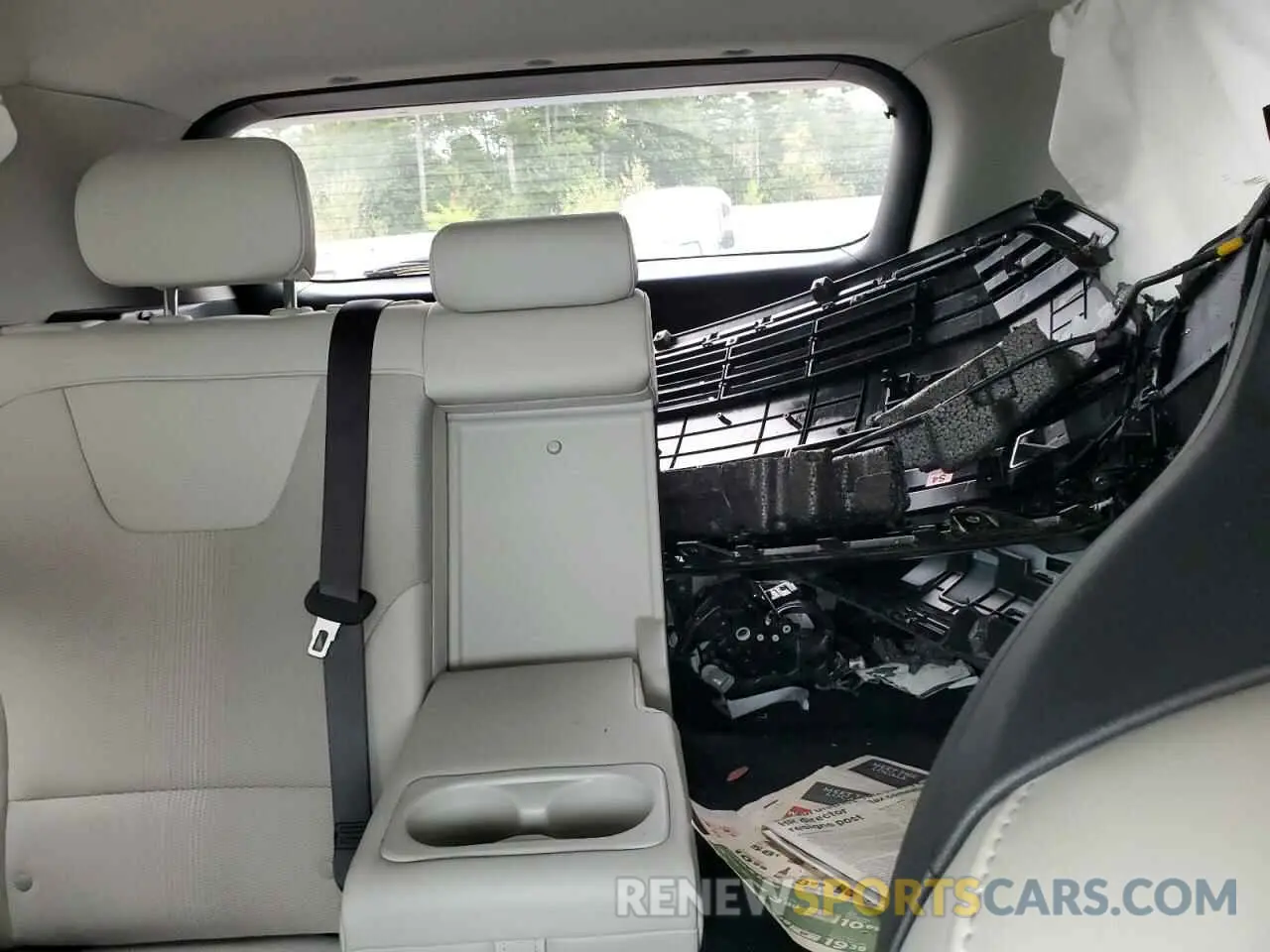 10 Photograph of a damaged car KNDCR3LE4P5106931 KIA NIRO 2023