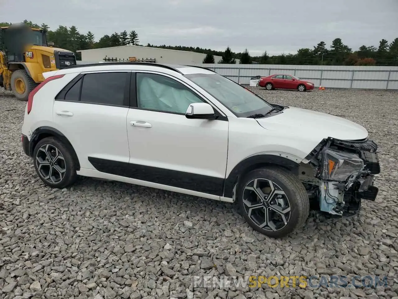 4 Photograph of a damaged car KNDCR3LE4P5106931 KIA NIRO 2023
