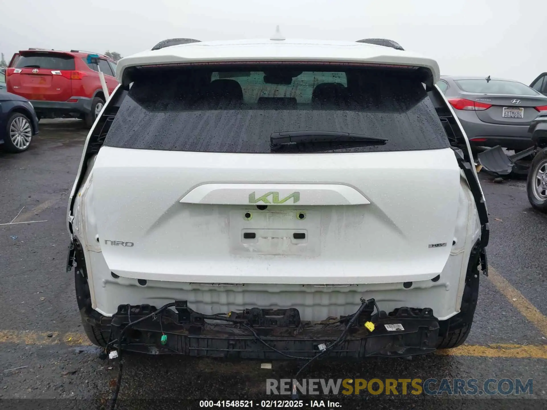 17 Photograph of a damaged car KNDCR3LE5P5033858 KIA NIRO 2023