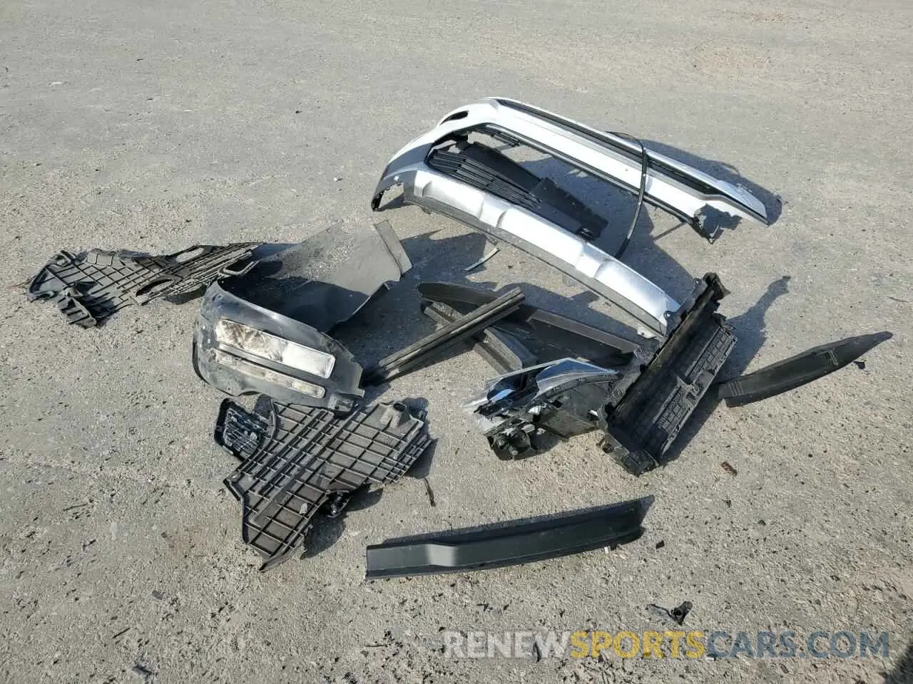 15 Photograph of a damaged car KNDCR3LE6P5053407 KIA NIRO 2023