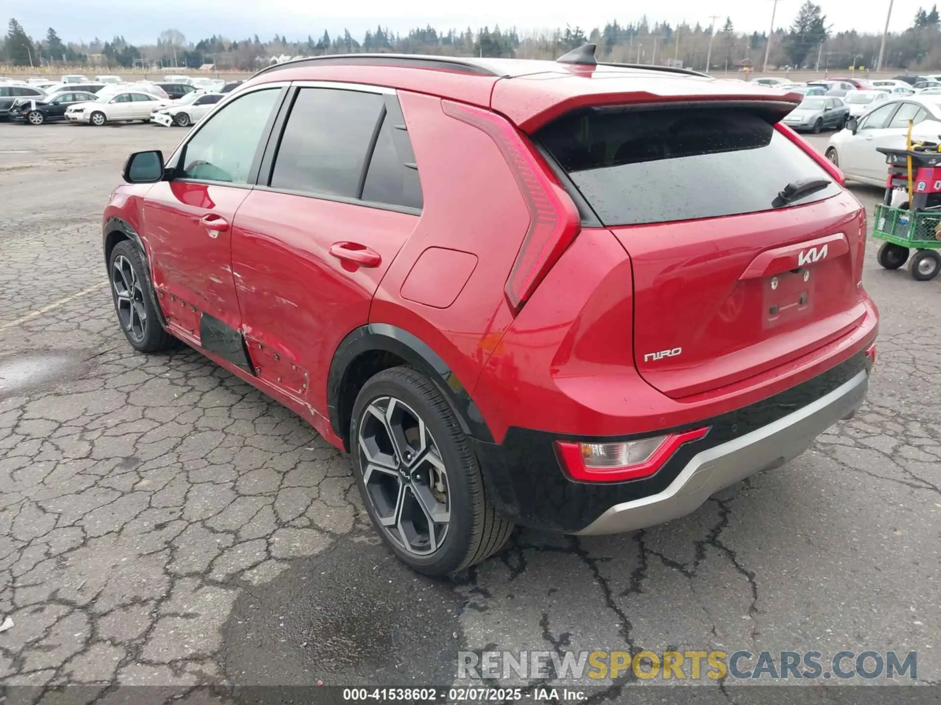 3 Фотография поврежденного автомобиля KNDCR3LE8P5040383 KIA NIRO 2023