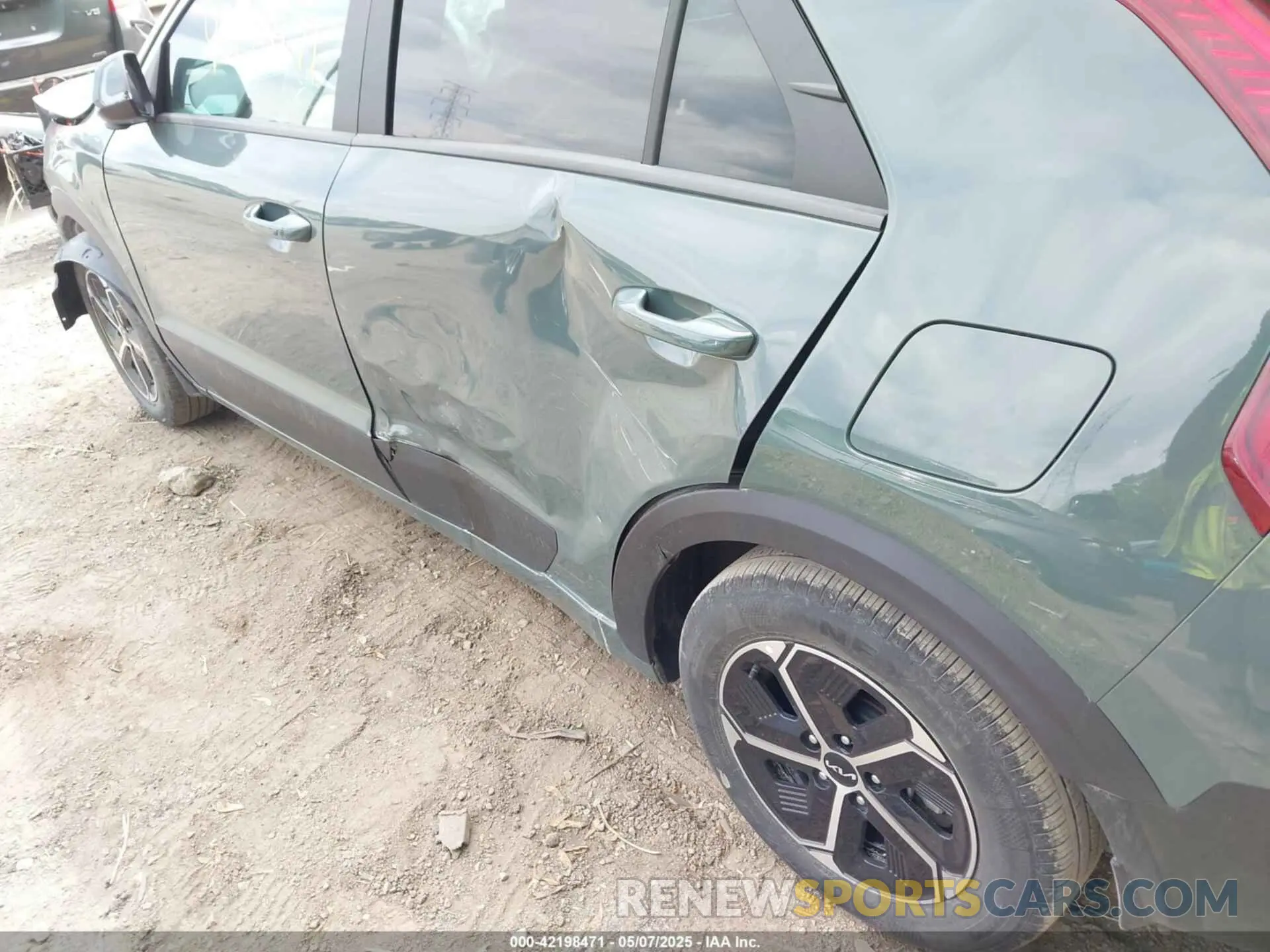 17 Фотография поврежденного автомобиля KNDCR3LE8P5106205 KIA NIRO 2023