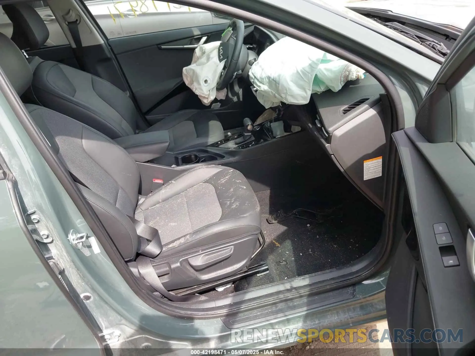5 Фотография поврежденного автомобиля KNDCR3LE8P5106205 KIA NIRO 2023