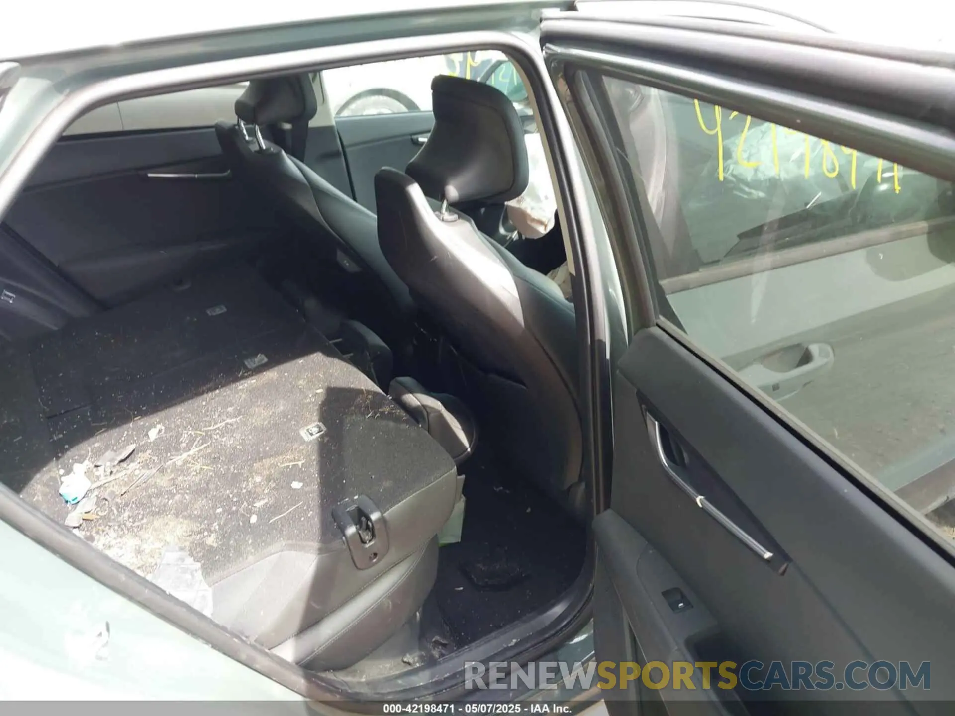 8 Фотография поврежденного автомобиля KNDCR3LE8P5106205 KIA NIRO 2023
