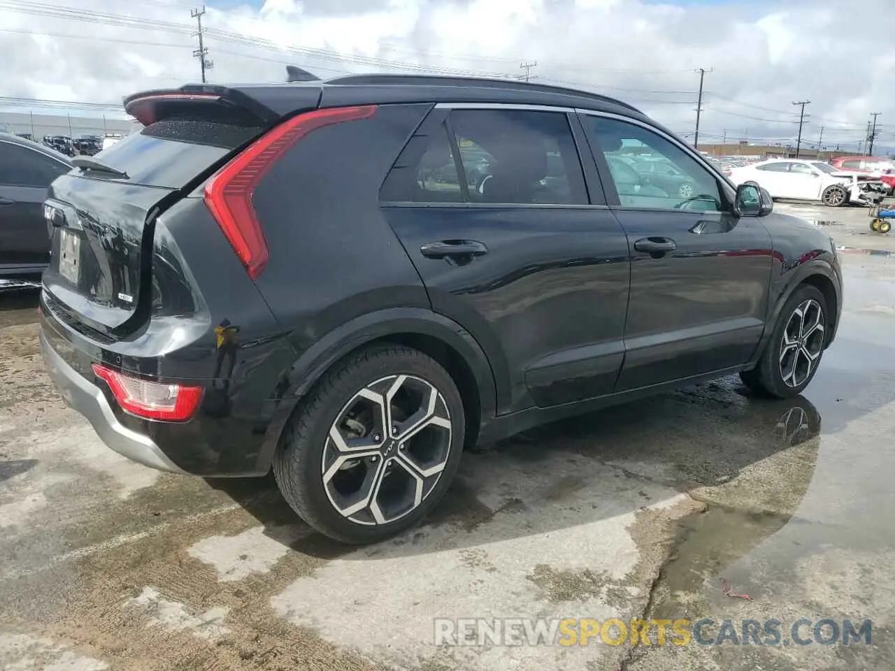3 Photograph of a damaged car KNDCR3LE9P5039145 KIA NIRO 2023