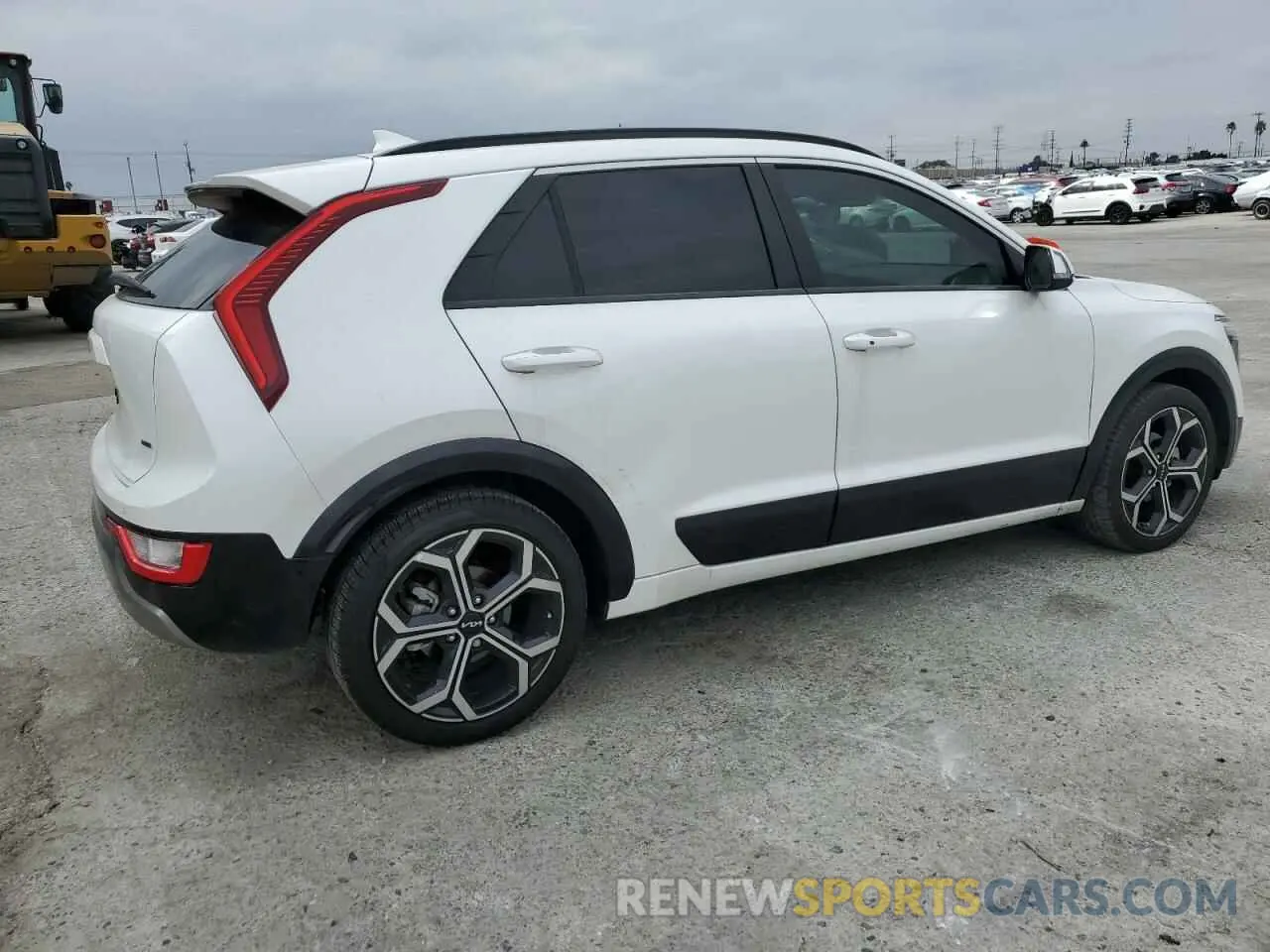3 Фотография поврежденного автомобиля KNDCR3LEXP5043589 KIA NIRO 2023
