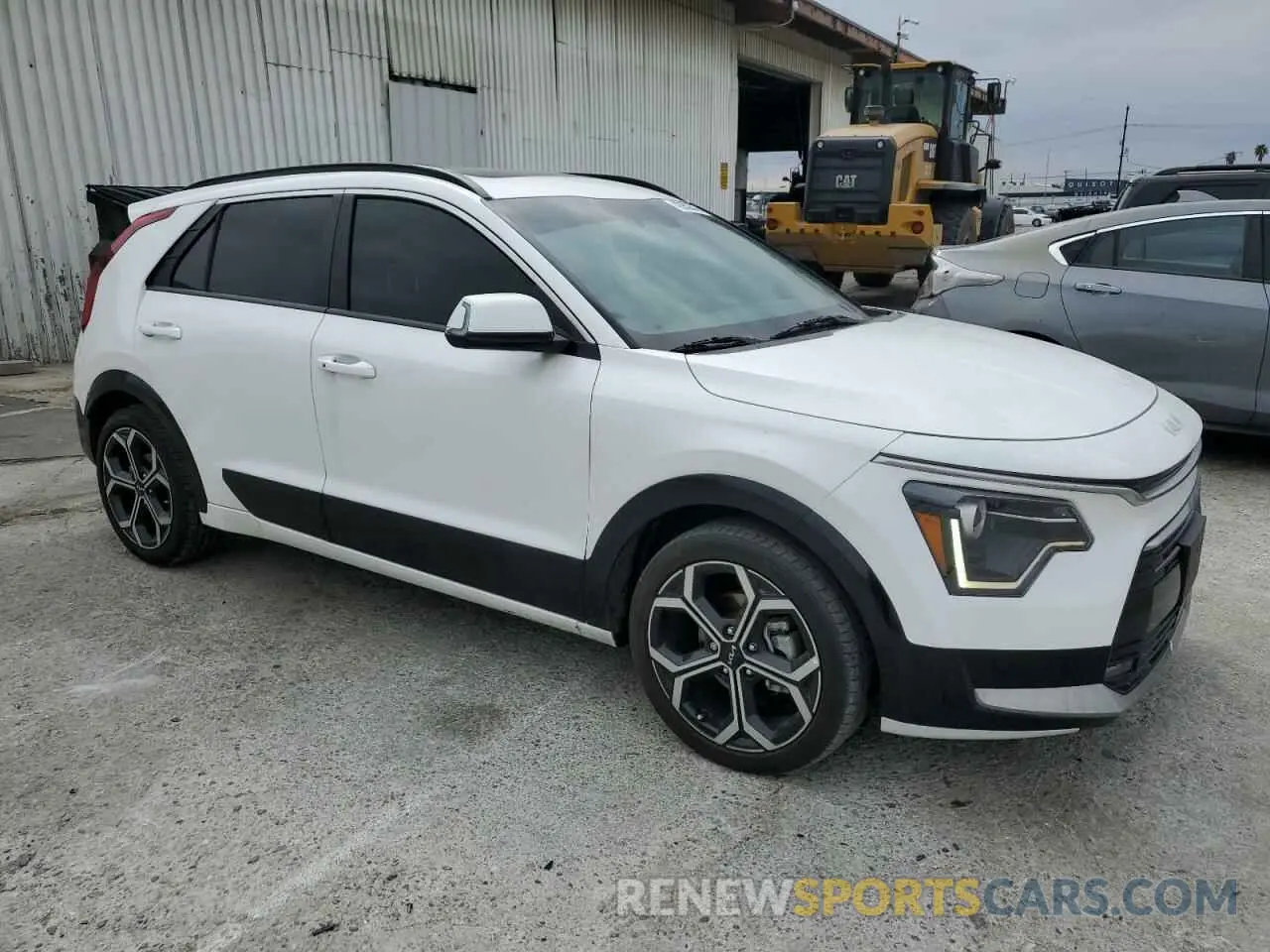 4 Фотография поврежденного автомобиля KNDCR3LEXP5043589 KIA NIRO 2023