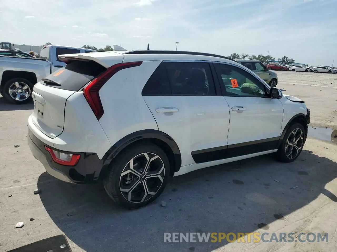 3 Photograph of a damaged car KNDCR3LEXP5058092 KIA NIRO 2023