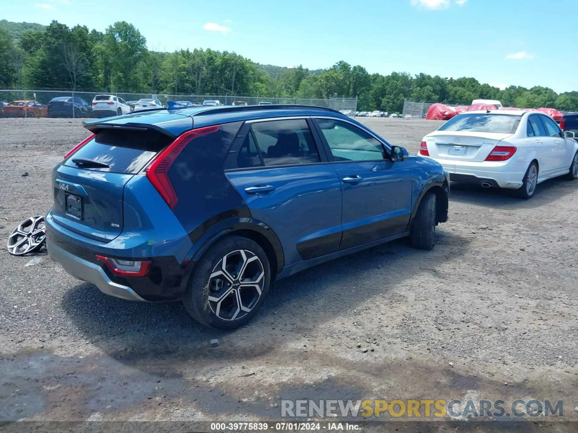 4 Фотография поврежденного автомобиля KNDCT3LE7P5038903 KIA NIRO 2023