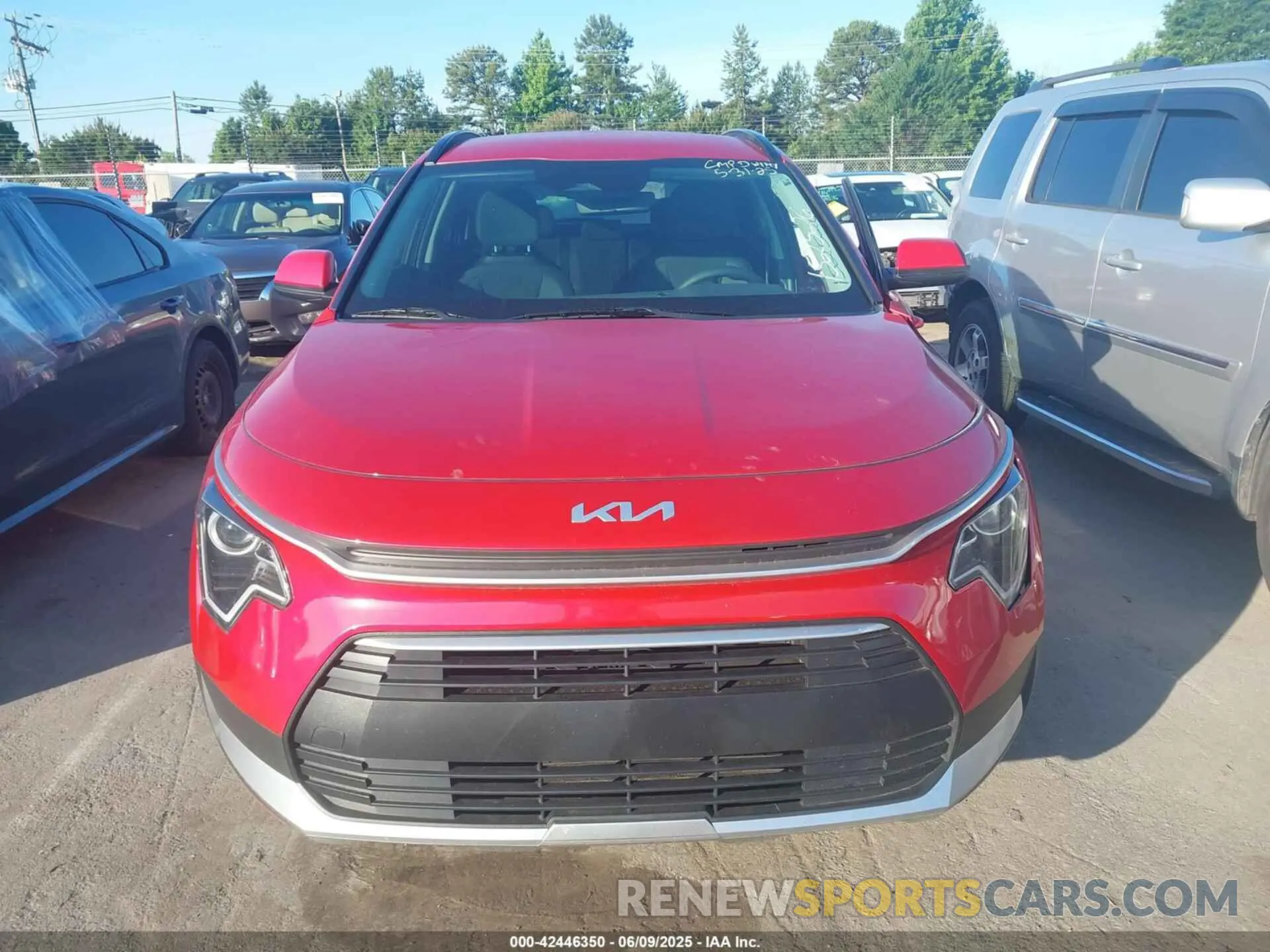12 Photograph of a damaged car KNDCP3LE4R5152526 KIA NIRO 2024