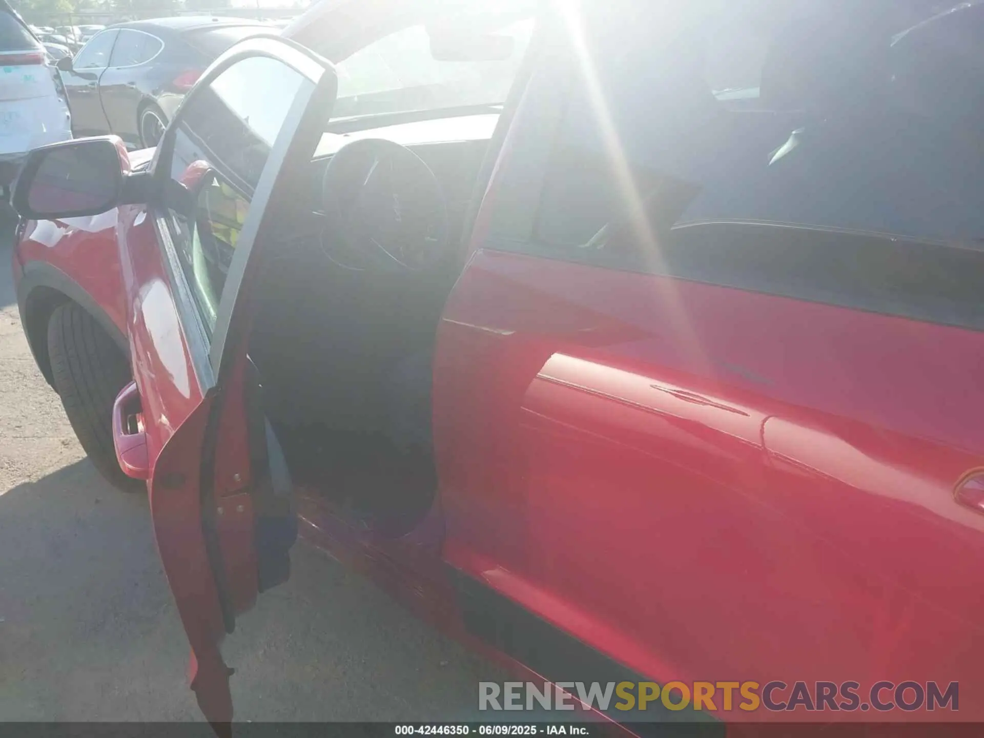 18 Photograph of a damaged car KNDCP3LE4R5152526 KIA NIRO 2024