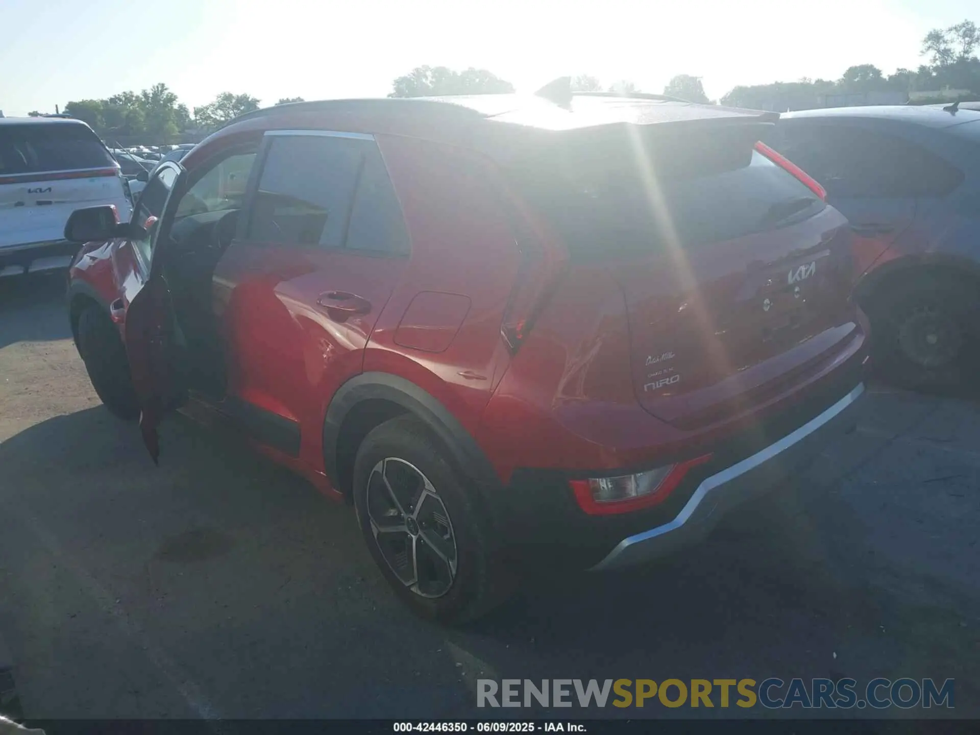 3 Photograph of a damaged car KNDCP3LE4R5152526 KIA NIRO 2024