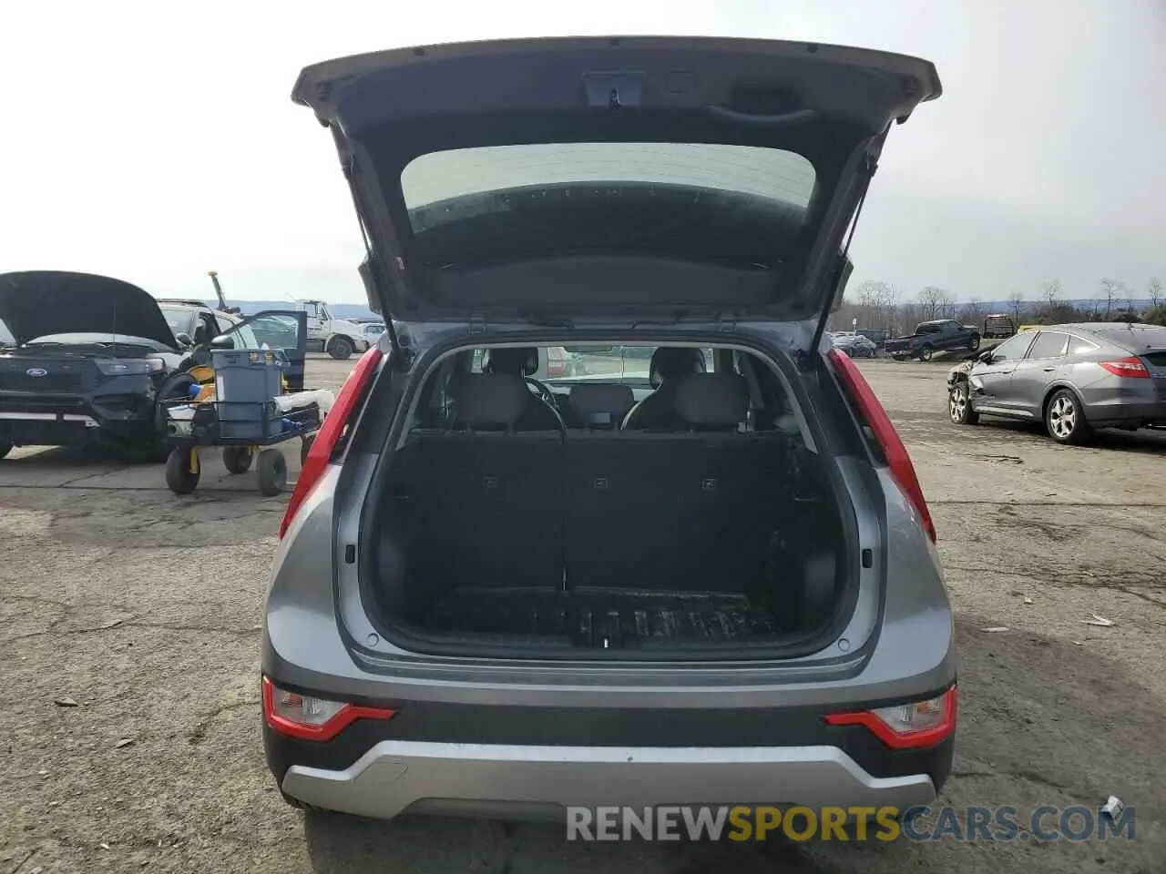 6 Фотография поврежденного автомобиля KNDCP3LE5R5155631 KIA NIRO 2024