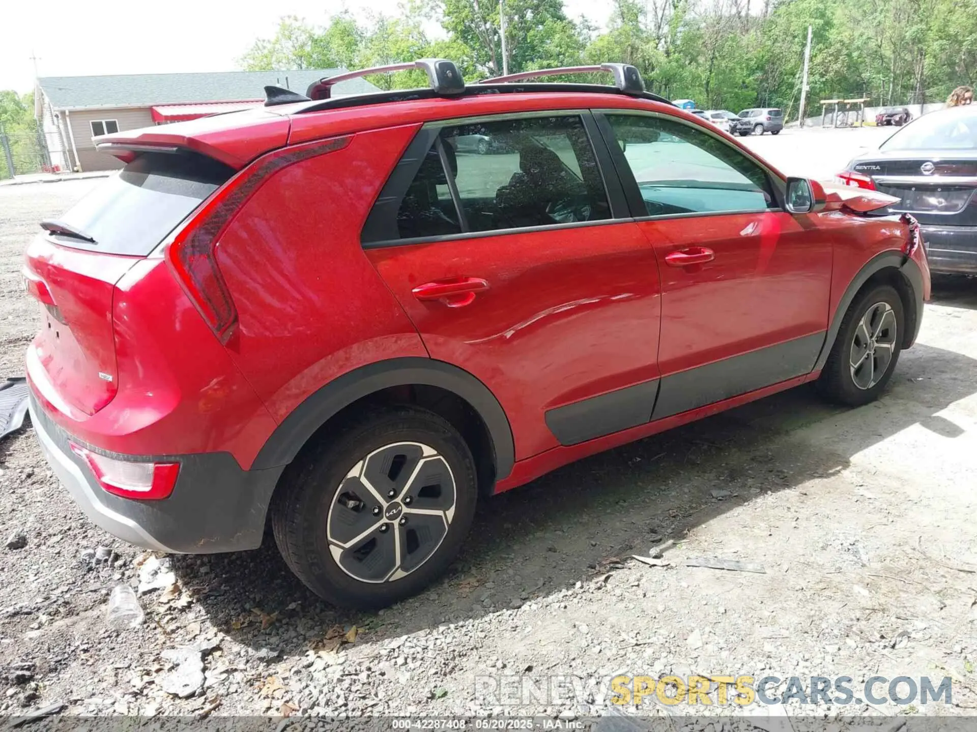 4 Photograph of a damaged car KNDCP3LE7R5133632 KIA NIRO 2024