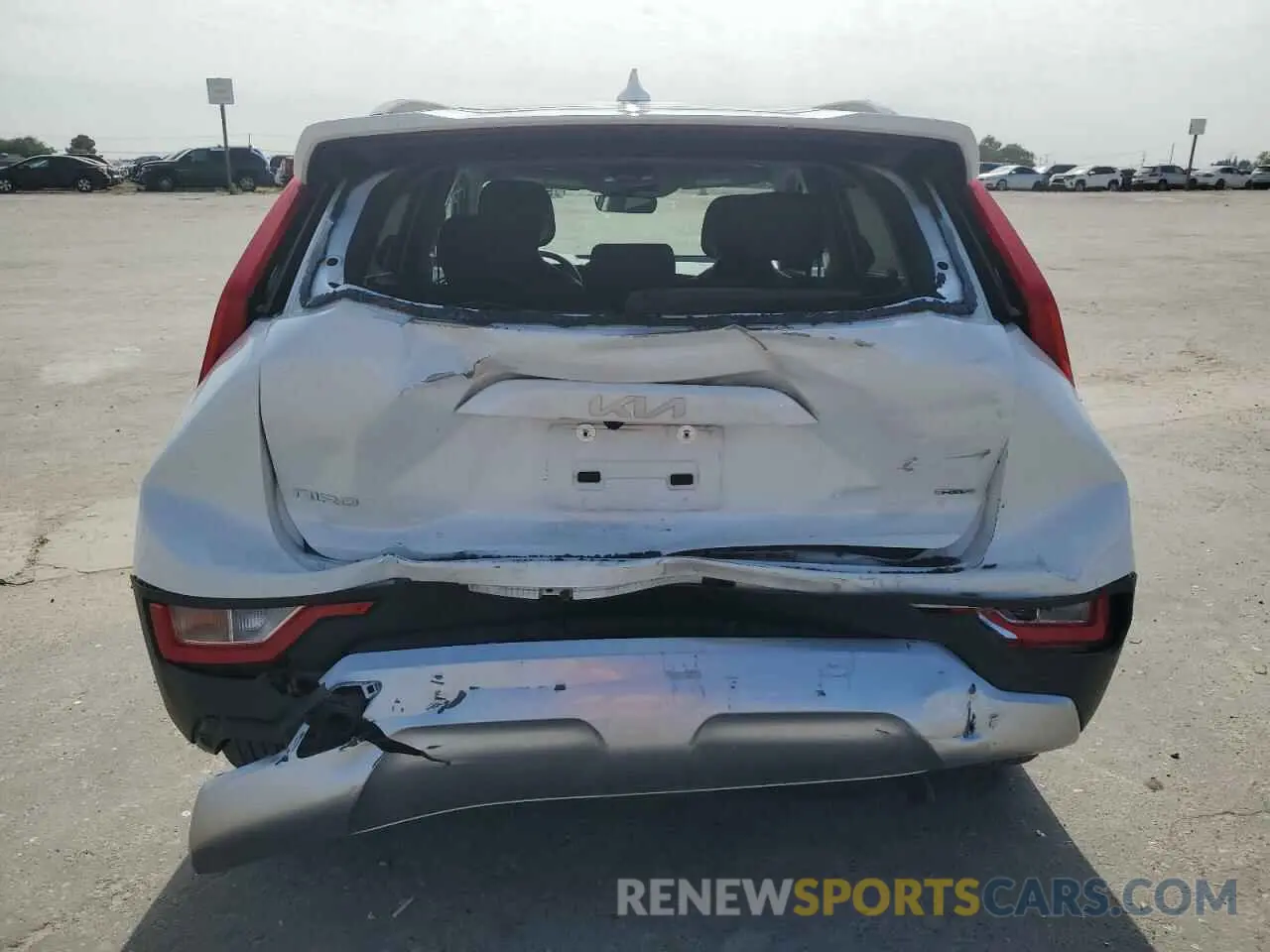 6 Photograph of a damaged car KNDCP3LEXR5184235 KIA NIRO 2024