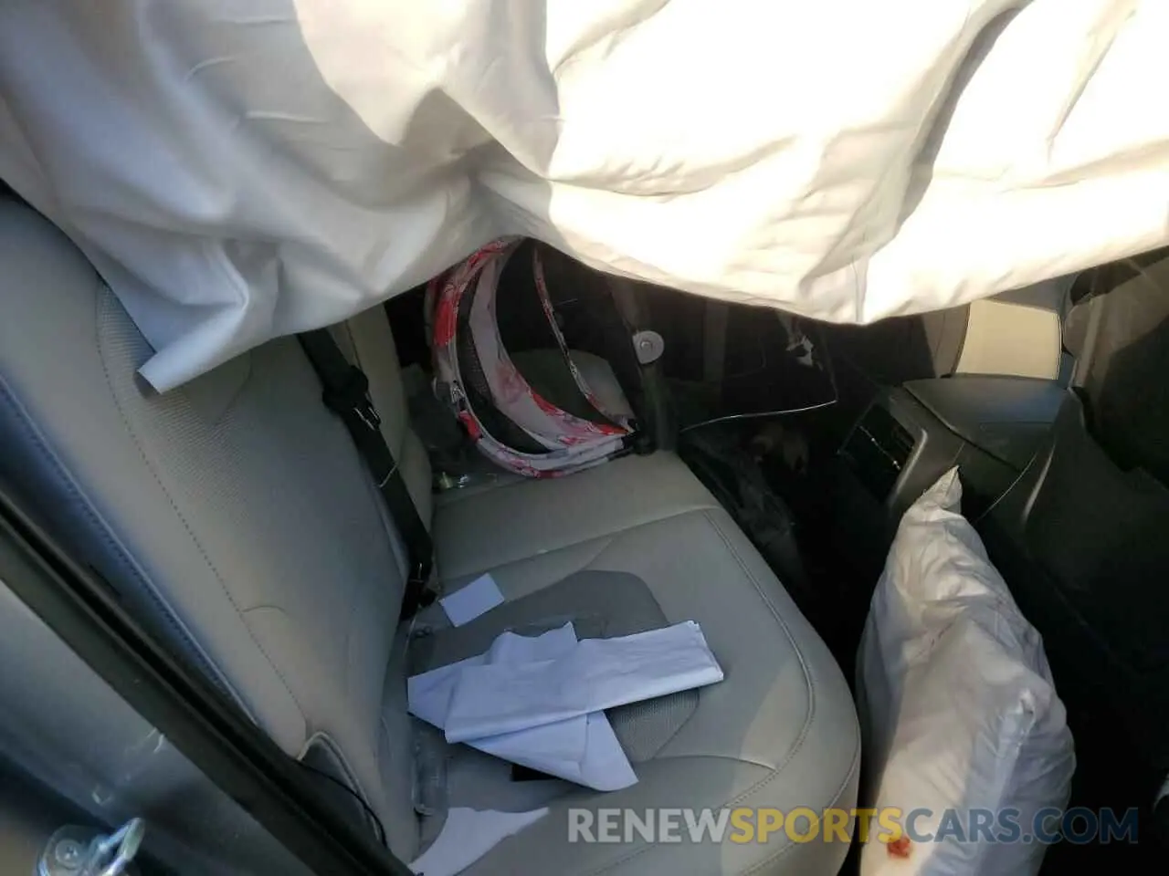10 Photograph of a damaged car KNDCR3LE0R5138438 KIA NIRO 2024