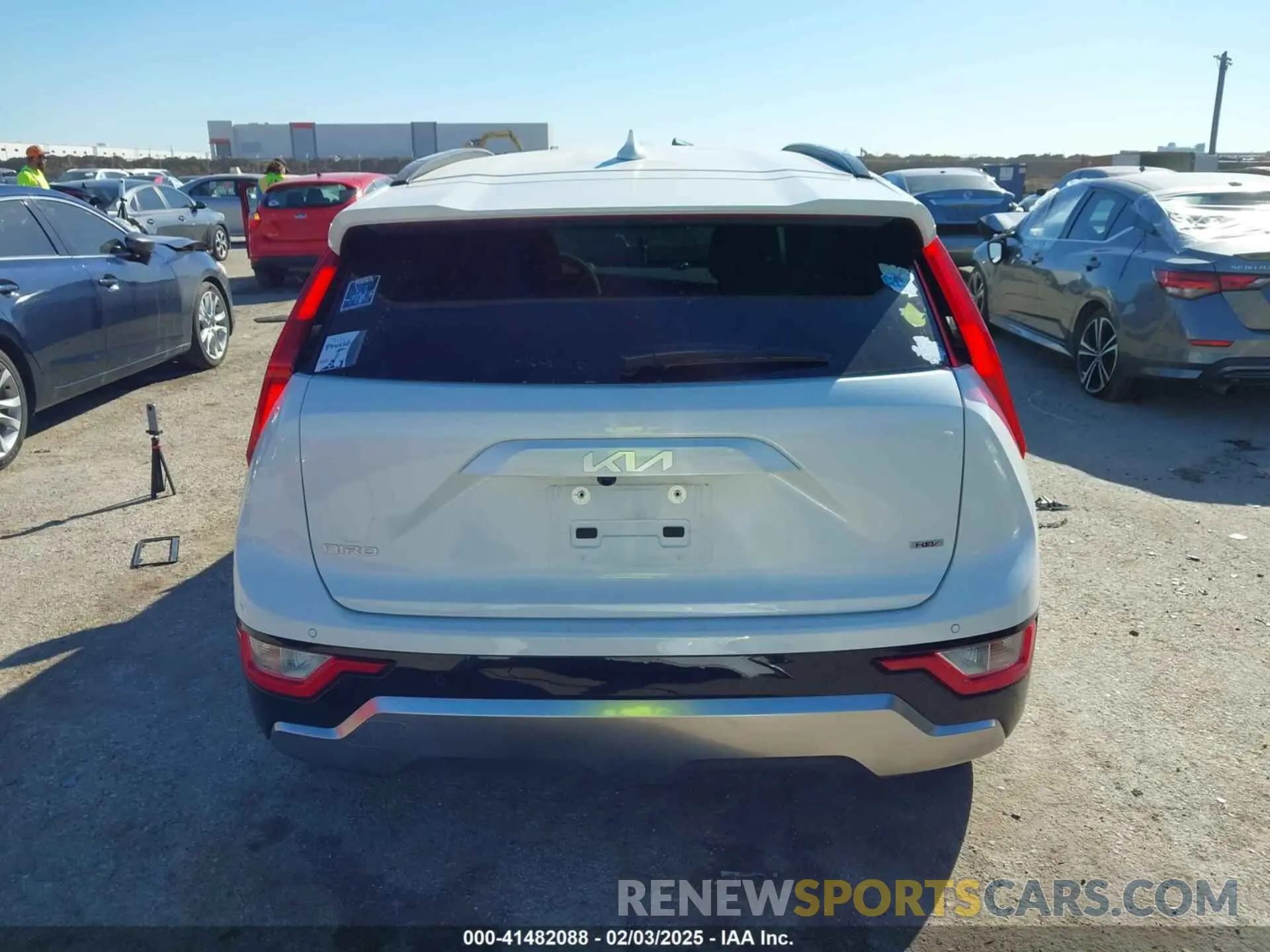 16 Photograph of a damaged car KNDCR3LE0R5146510 KIA NIRO 2024