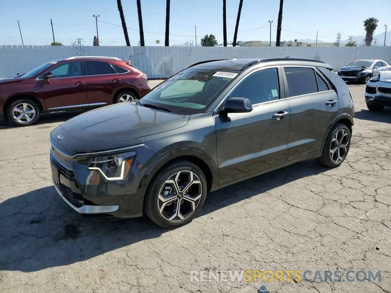 1 Photograph of a damaged car KNDCR3LE2R5156634 KIA NIRO 2024