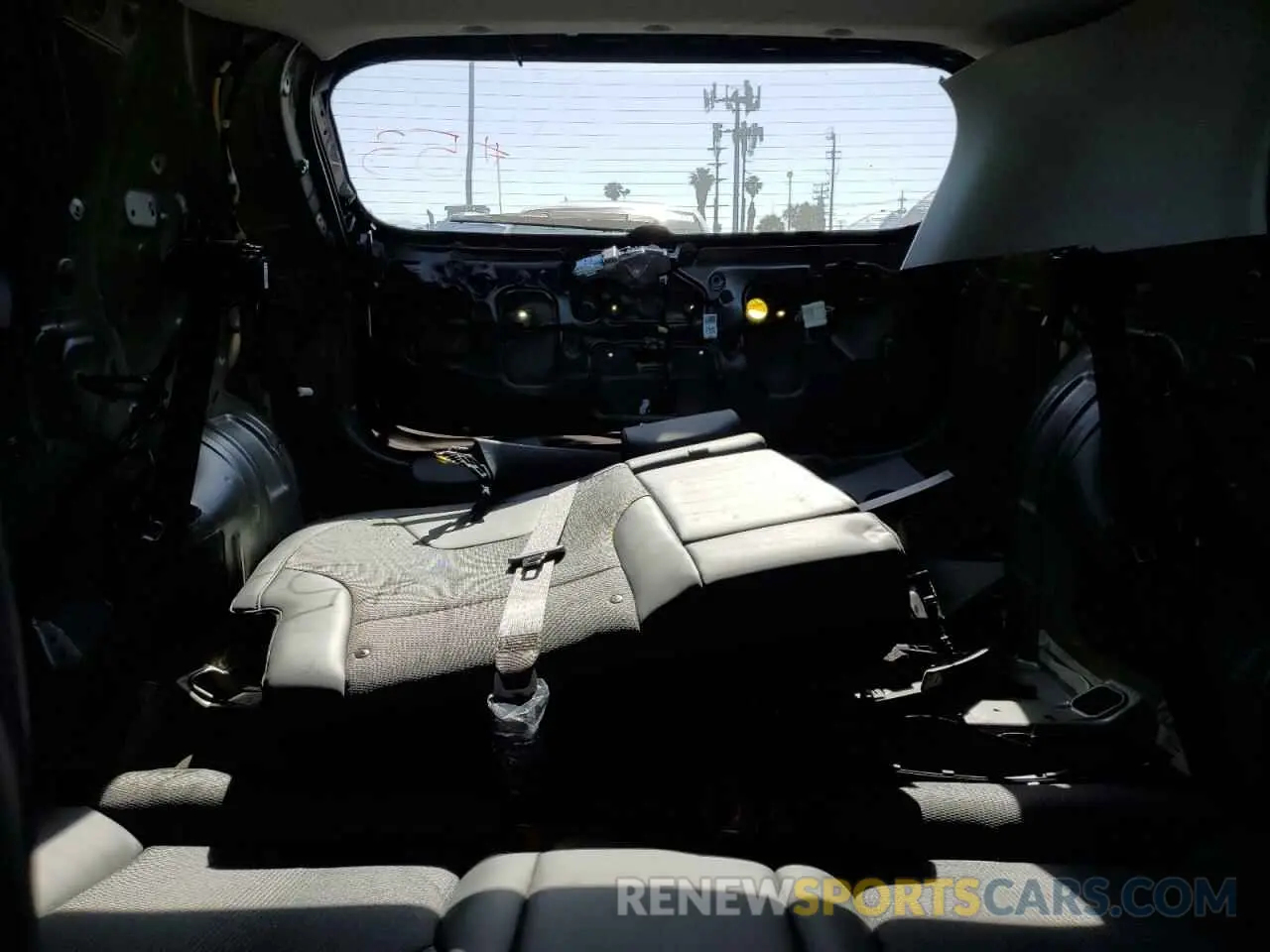 10 Photograph of a damaged car KNDCR3LE2R5156634 KIA NIRO 2024