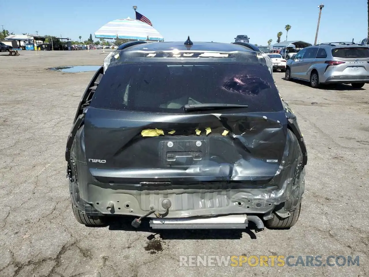 6 Photograph of a damaged car KNDCR3LE2R5156634 KIA NIRO 2024