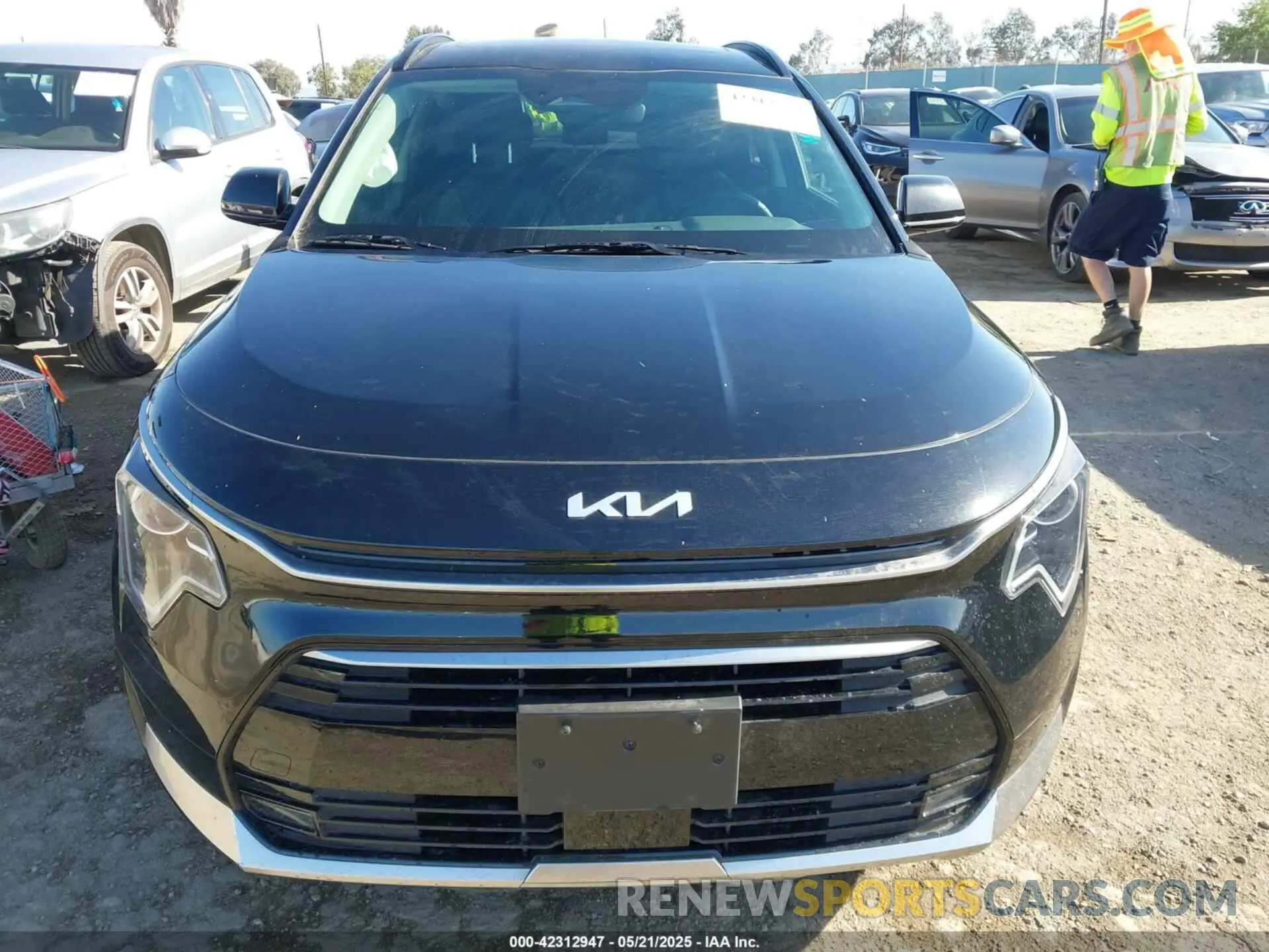 12 Фотография поврежденного автомобиля KNDCR3LE3R5152124 KIA NIRO 2024