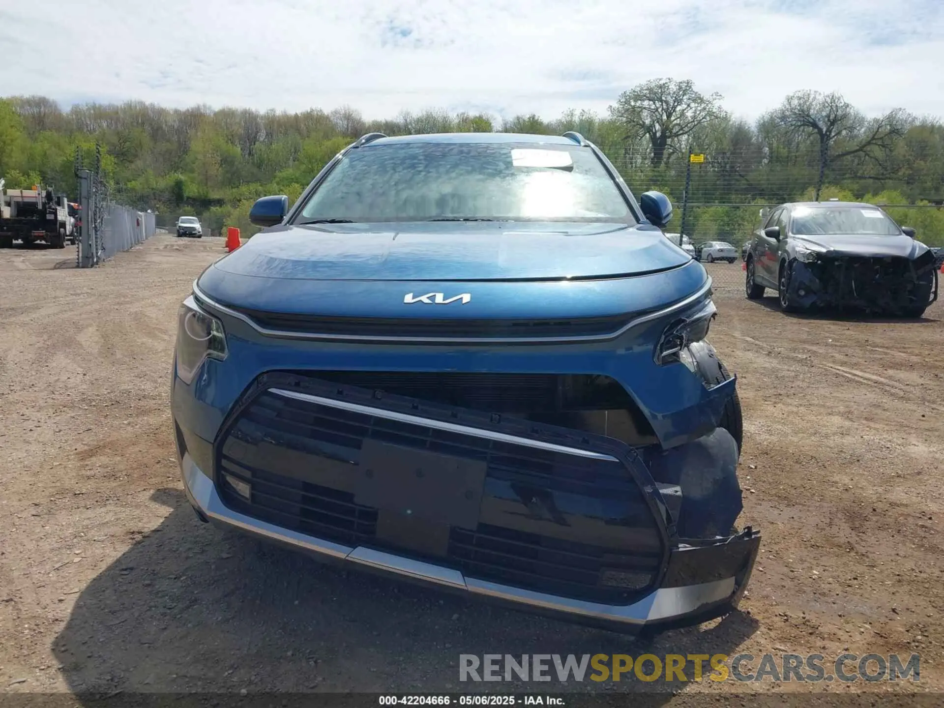 12 Photograph of a damaged car KNDCR3LE4R5149572 KIA NIRO 2024