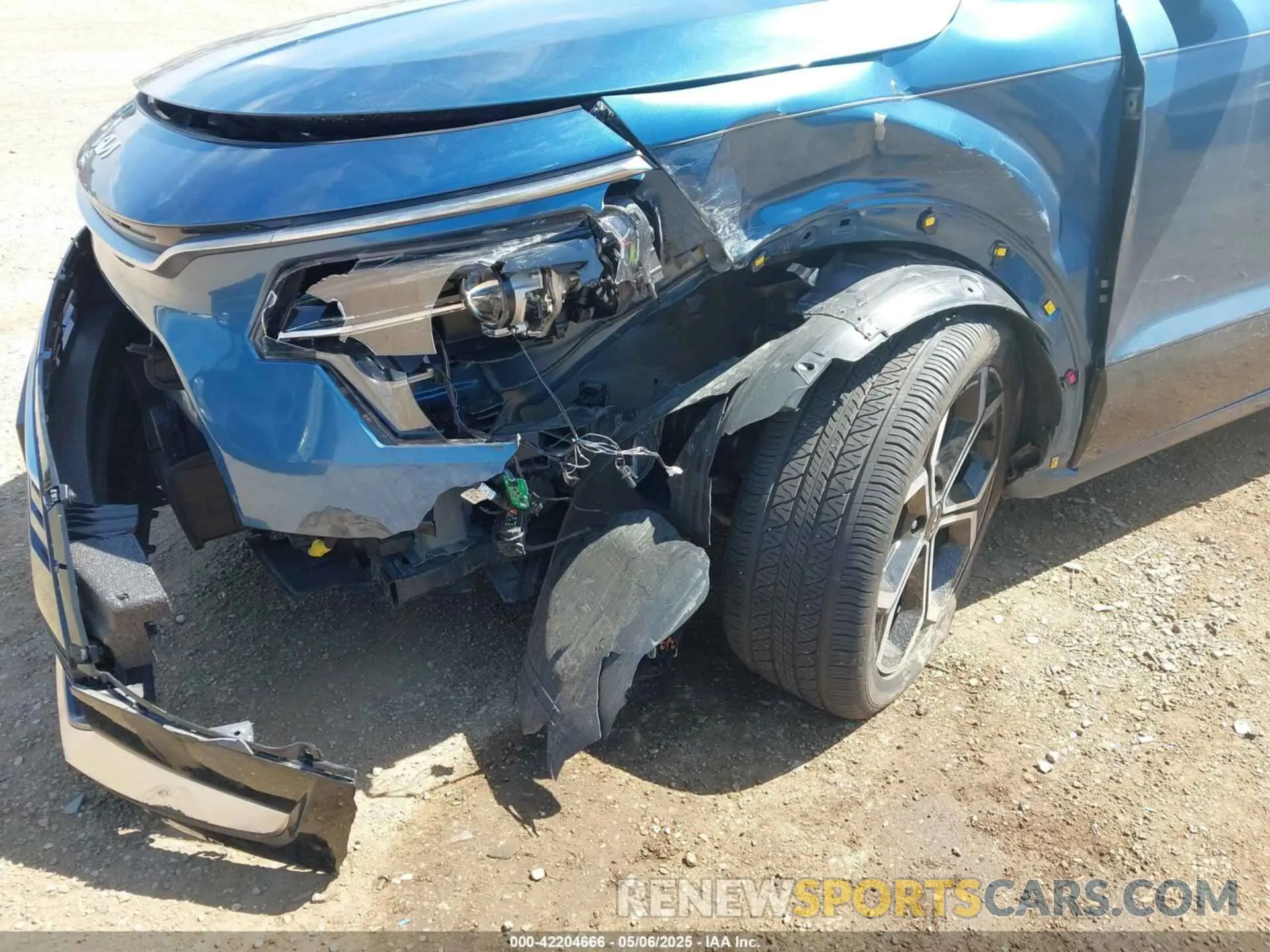 6 Photograph of a damaged car KNDCR3LE4R5149572 KIA NIRO 2024