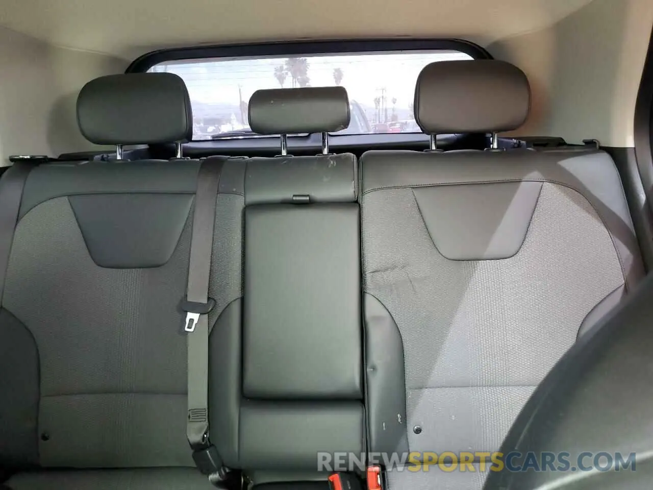 10 Photograph of a damaged car KNDCR3LE5R5187389 KIA NIRO 2024