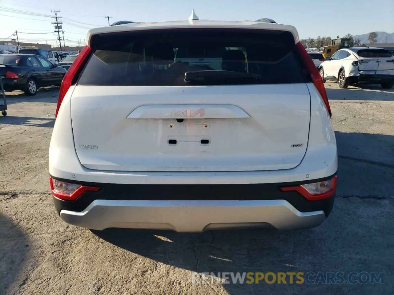 5 Photograph of a damaged car KNDCR3LE7R5148948 KIA NIRO 2024