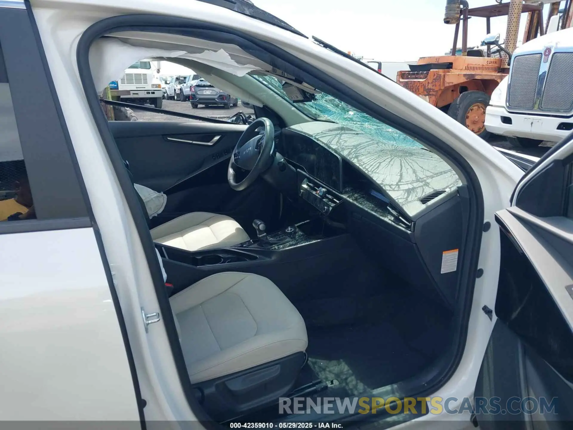 5 Фотография поврежденного автомобиля KNDCR3LE7R5187474 KIA NIRO 2024