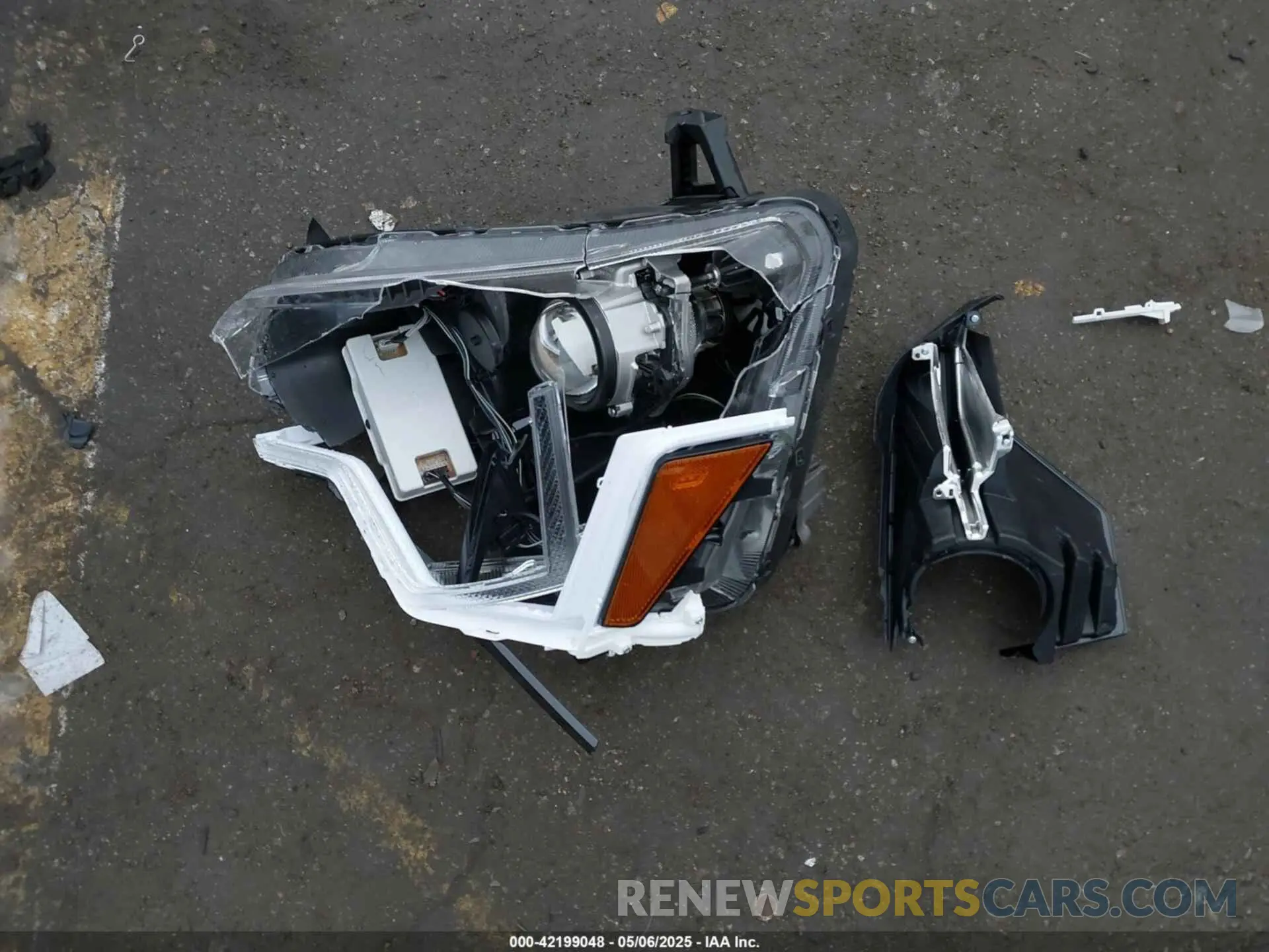 12 Photograph of a damaged car KNDCR3LE7R5197096 KIA NIRO 2024
