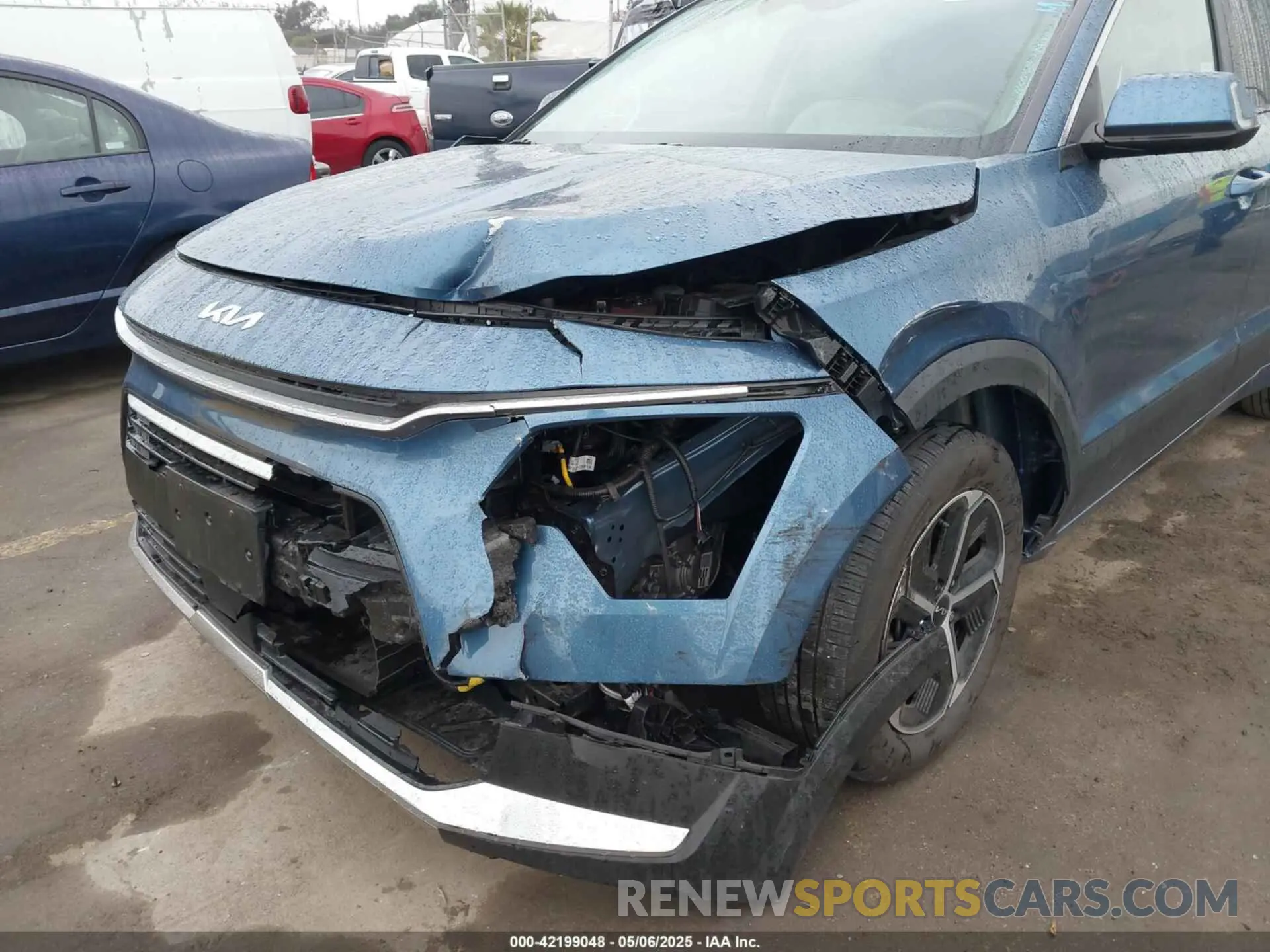 6 Photograph of a damaged car KNDCR3LE7R5197096 KIA NIRO 2024
