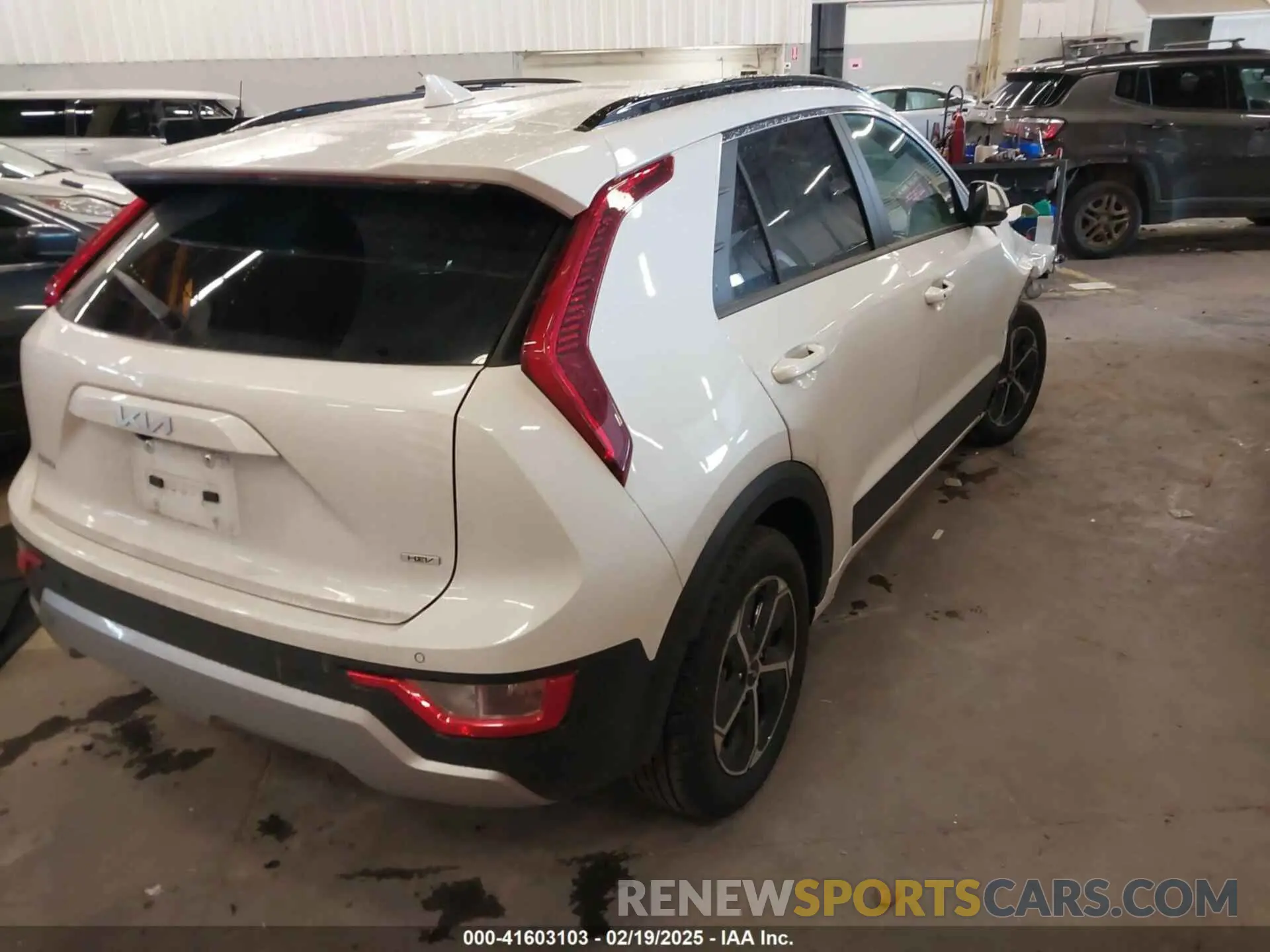 4 Фотография поврежденного автомобиля KNDCR3LE8R5127624 KIA NIRO 2024