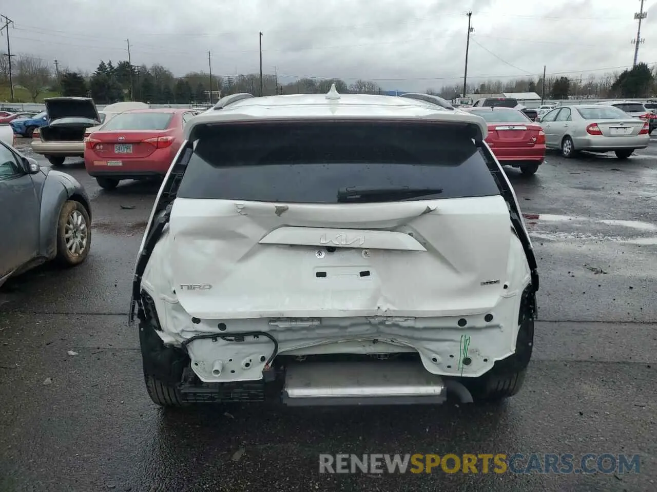 6 Photograph of a damaged car KNDCS3LF1R5173728 KIA NIRO 2024
