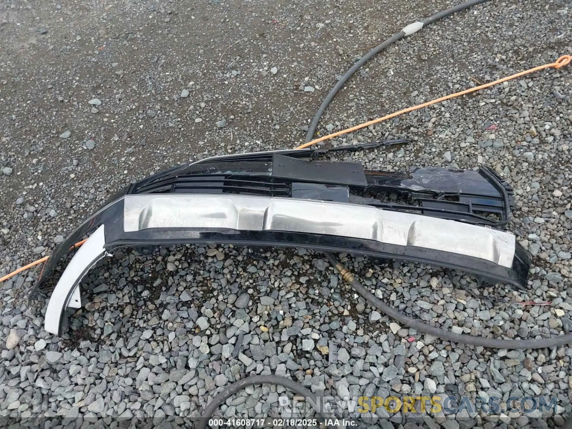 12 Photograph of a damaged car KNDCT3LE7R5121346 KIA NIRO 2024