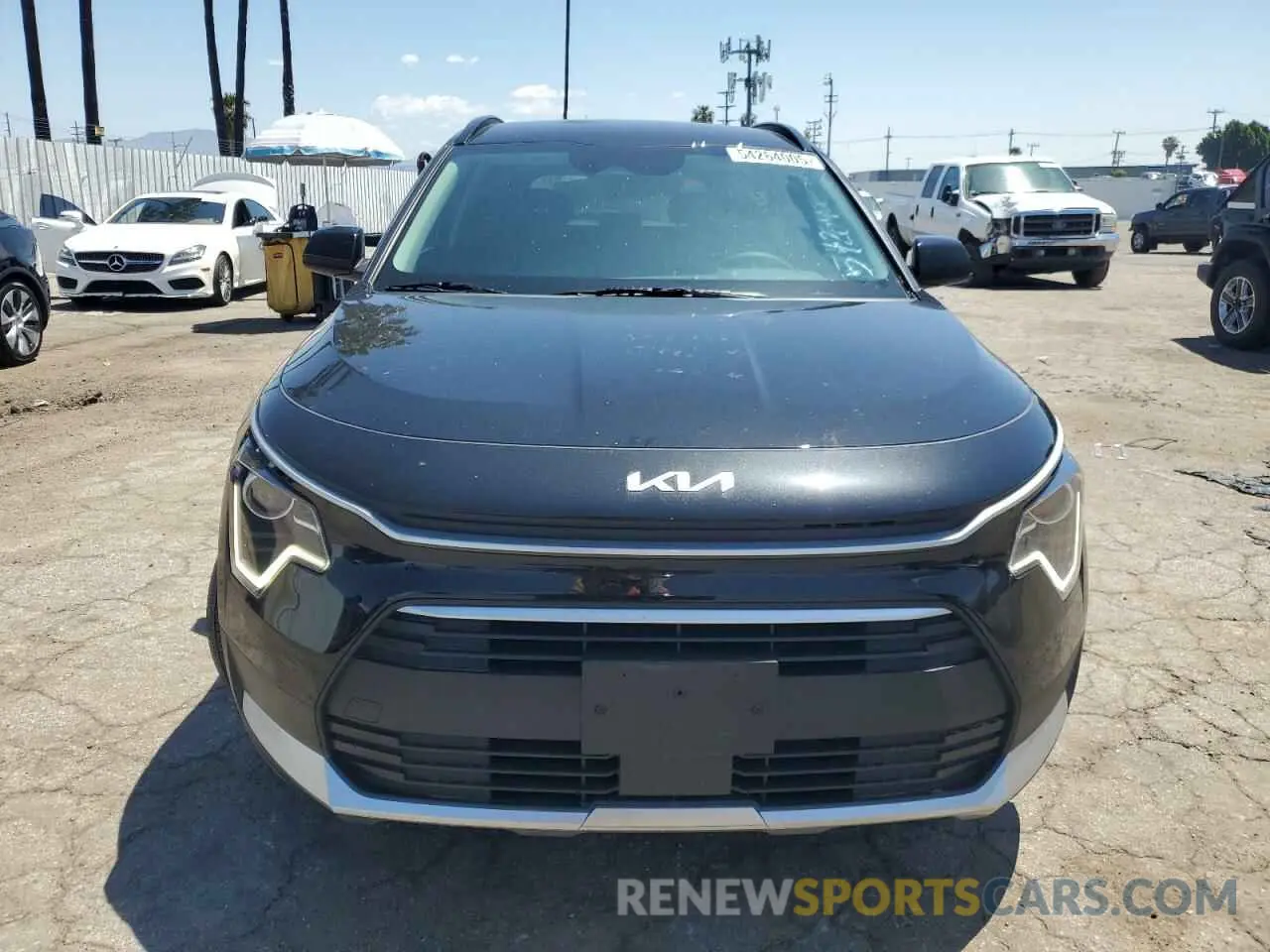 5 Photograph of a damaged car KNDCR3LE2S5238854 KIA NIRO 2025