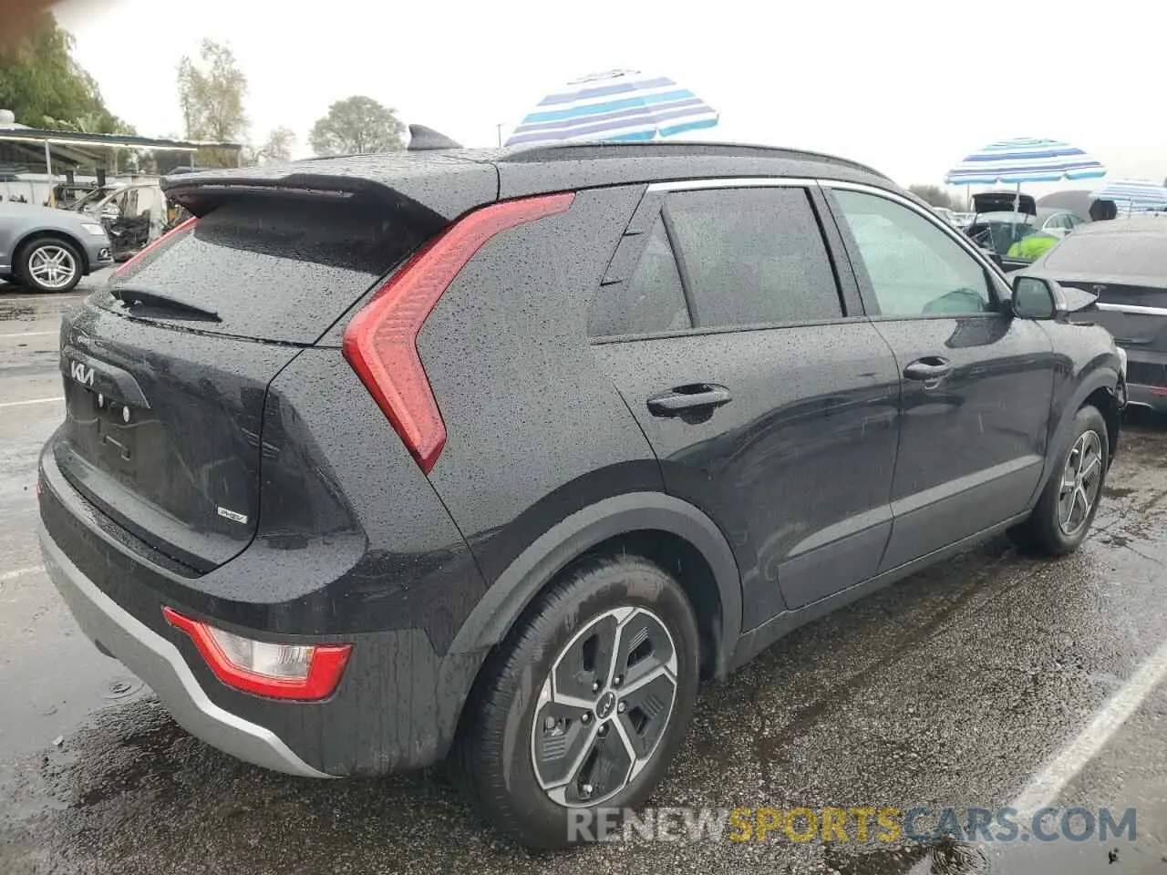 3 Photograph of a damaged car KNDCS3LF9S5239657 KIA NIRO 2025