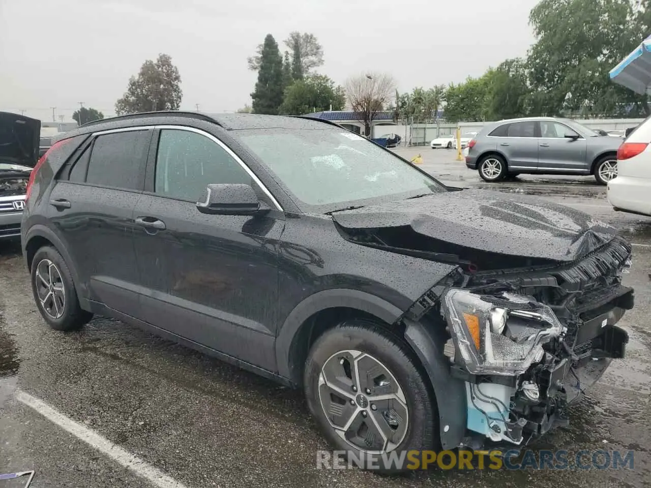 4 Photograph of a damaged car KNDCS3LF9S5239657 KIA NIRO 2025