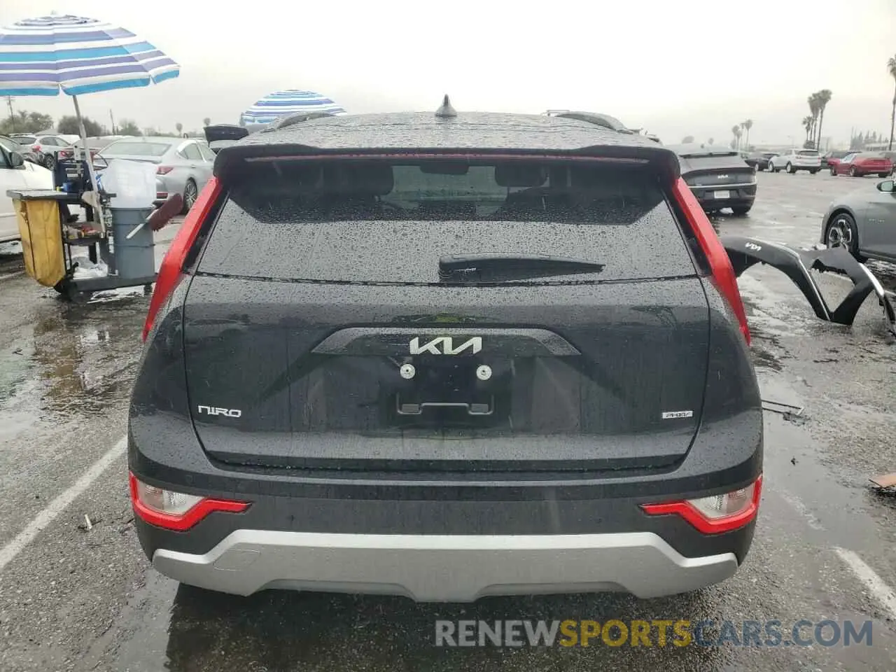 6 Photograph of a damaged car KNDCS3LF9S5239657 KIA NIRO 2025