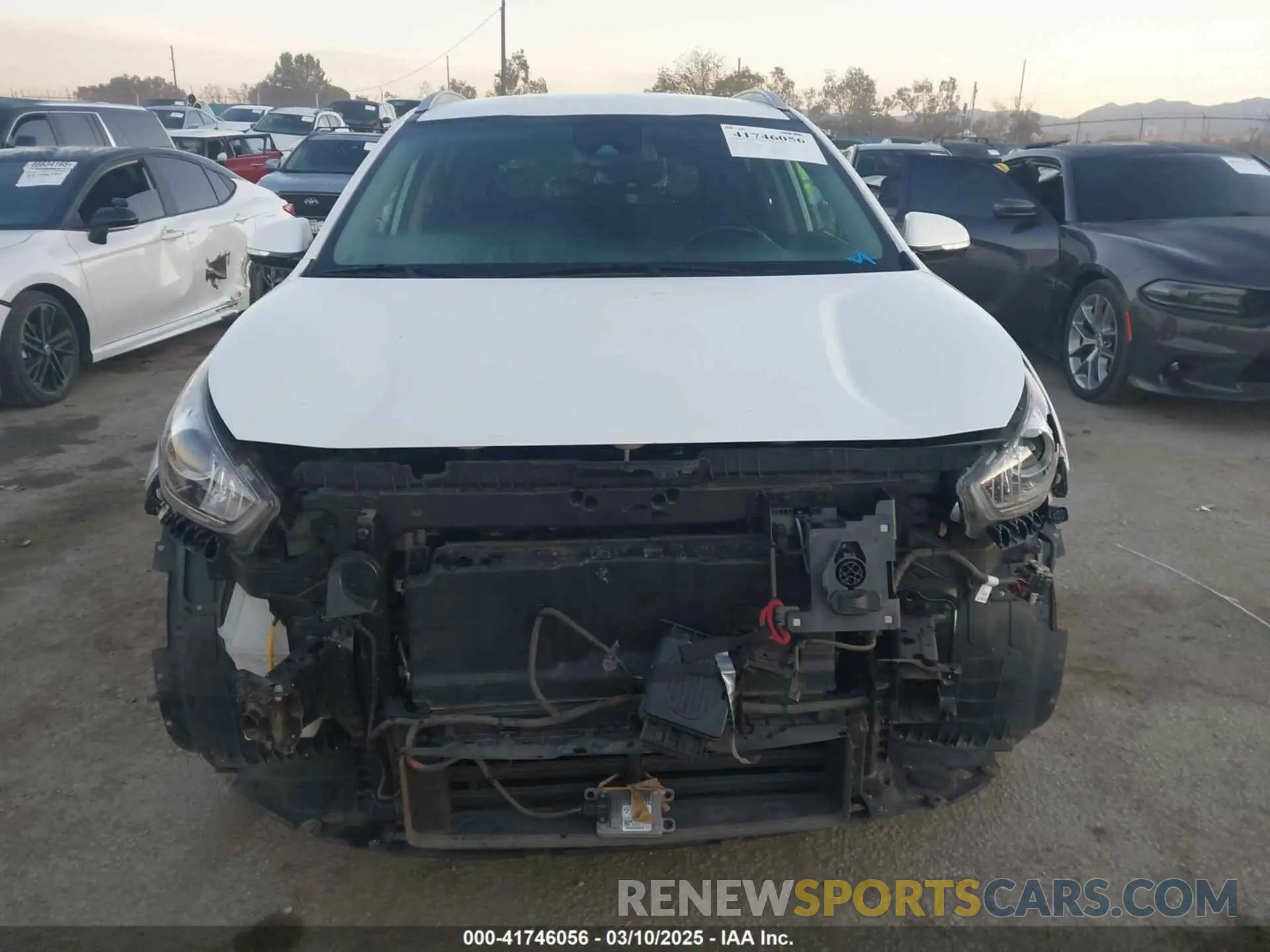13 Фотография поврежденного автомобиля KNDCC3LG0K5014985 KIA NIRO EV 2019