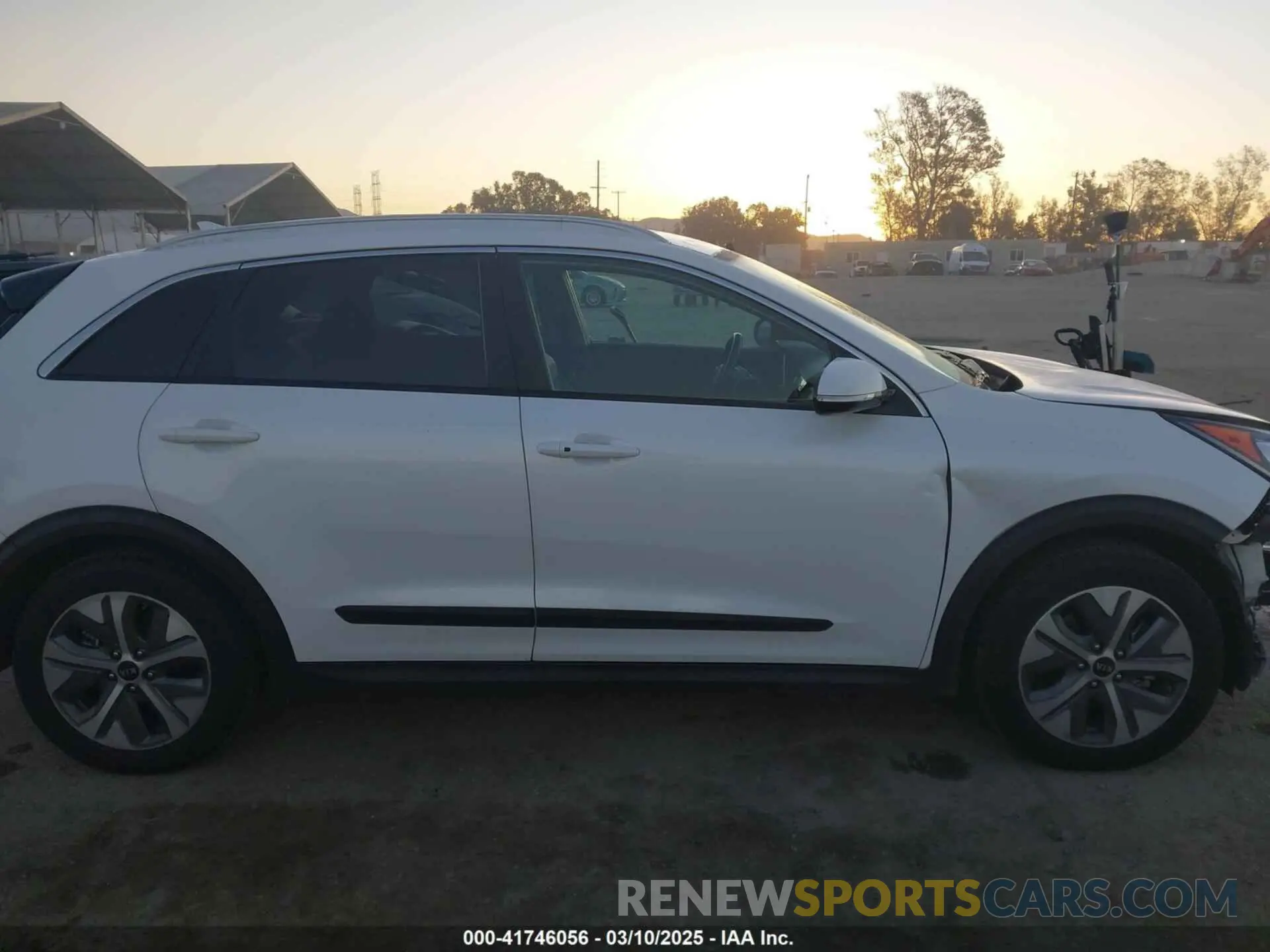 14 Фотография поврежденного автомобиля KNDCC3LG0K5014985 KIA NIRO EV 2019