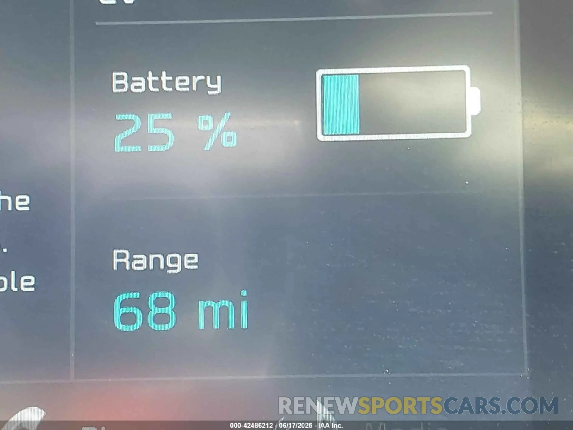 17 Photograph of a damaged car KNDCC3LG0L5081085 KIA NIRO EV 2020