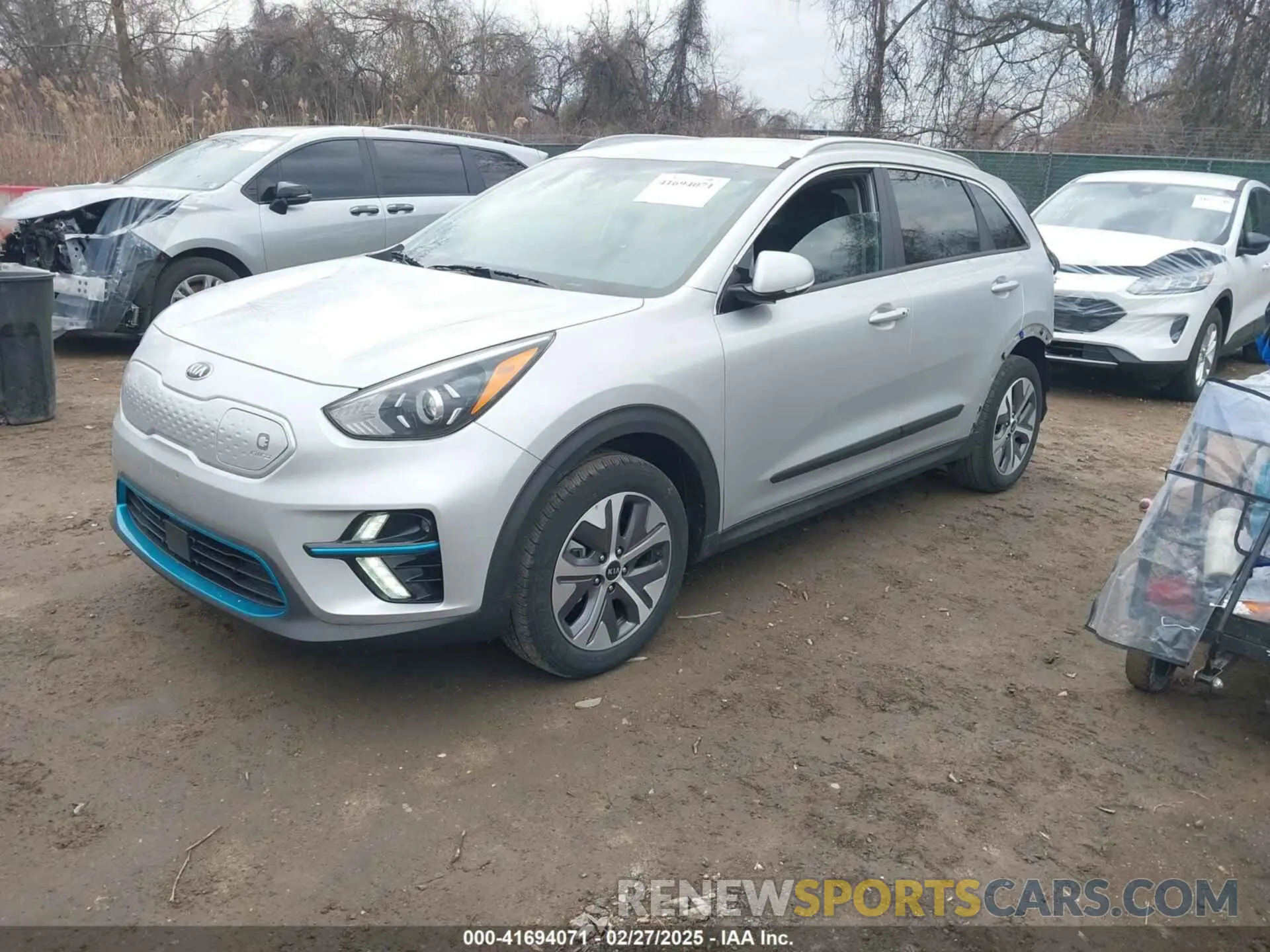 2 Photograph of a damaged car KNDCC3LGXL5076508 KIA NIRO EV 2020
