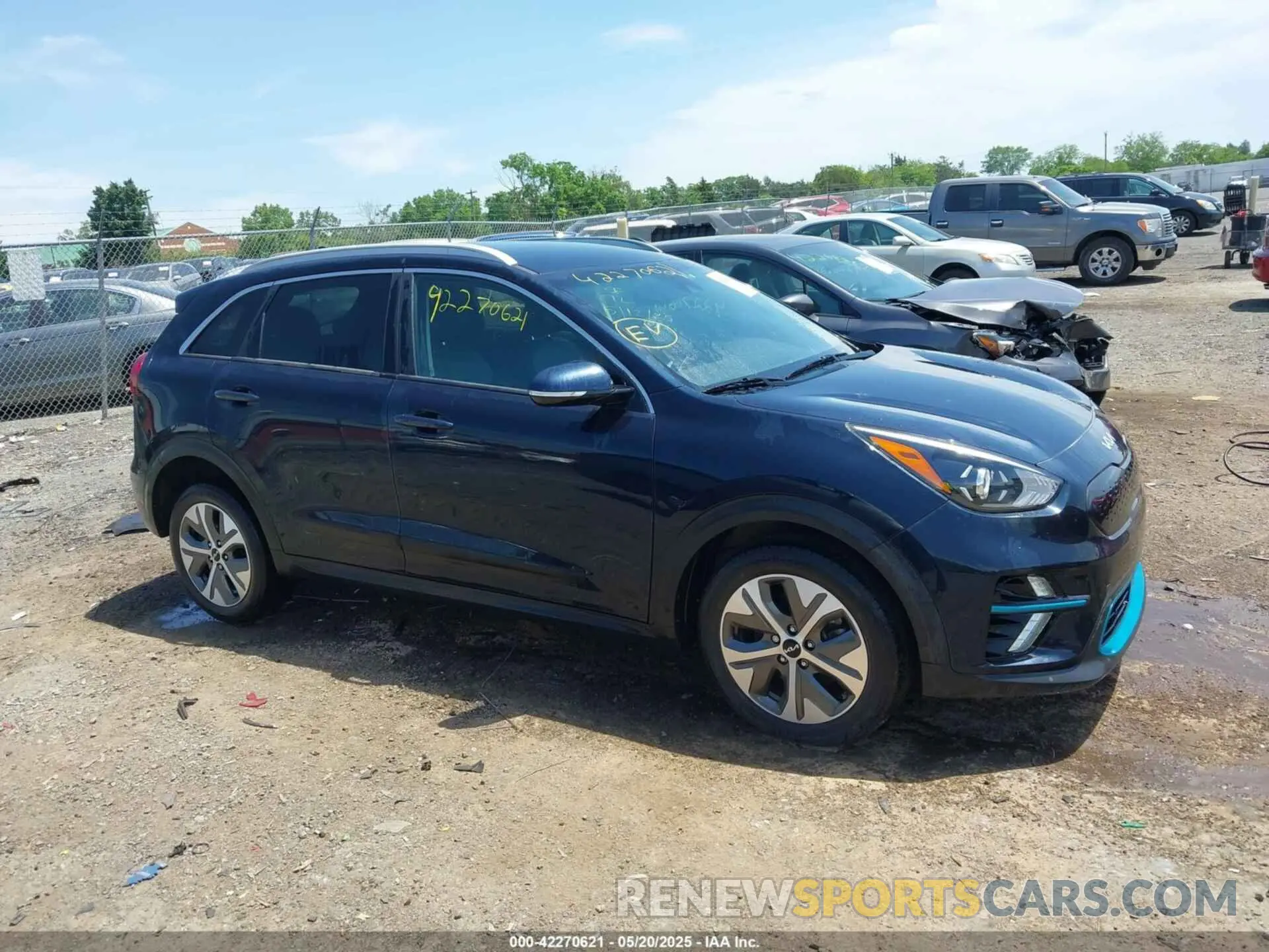 14 Photograph of a damaged car KNDCC3LG0N5121880 KIA NIRO EV 2022