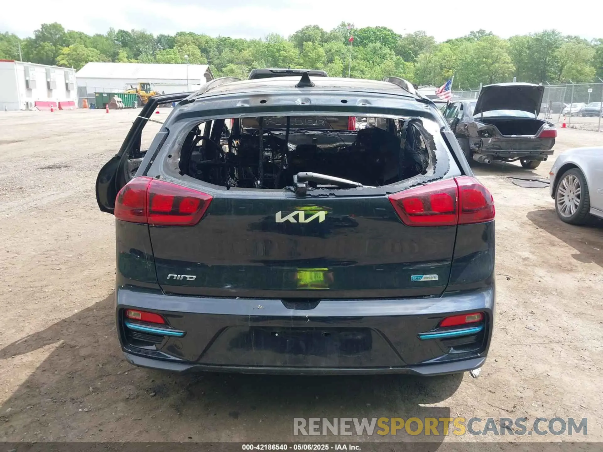 15 Фотография поврежденного автомобиля KNDCC3LG0N5132149 KIA NIRO EV 2022