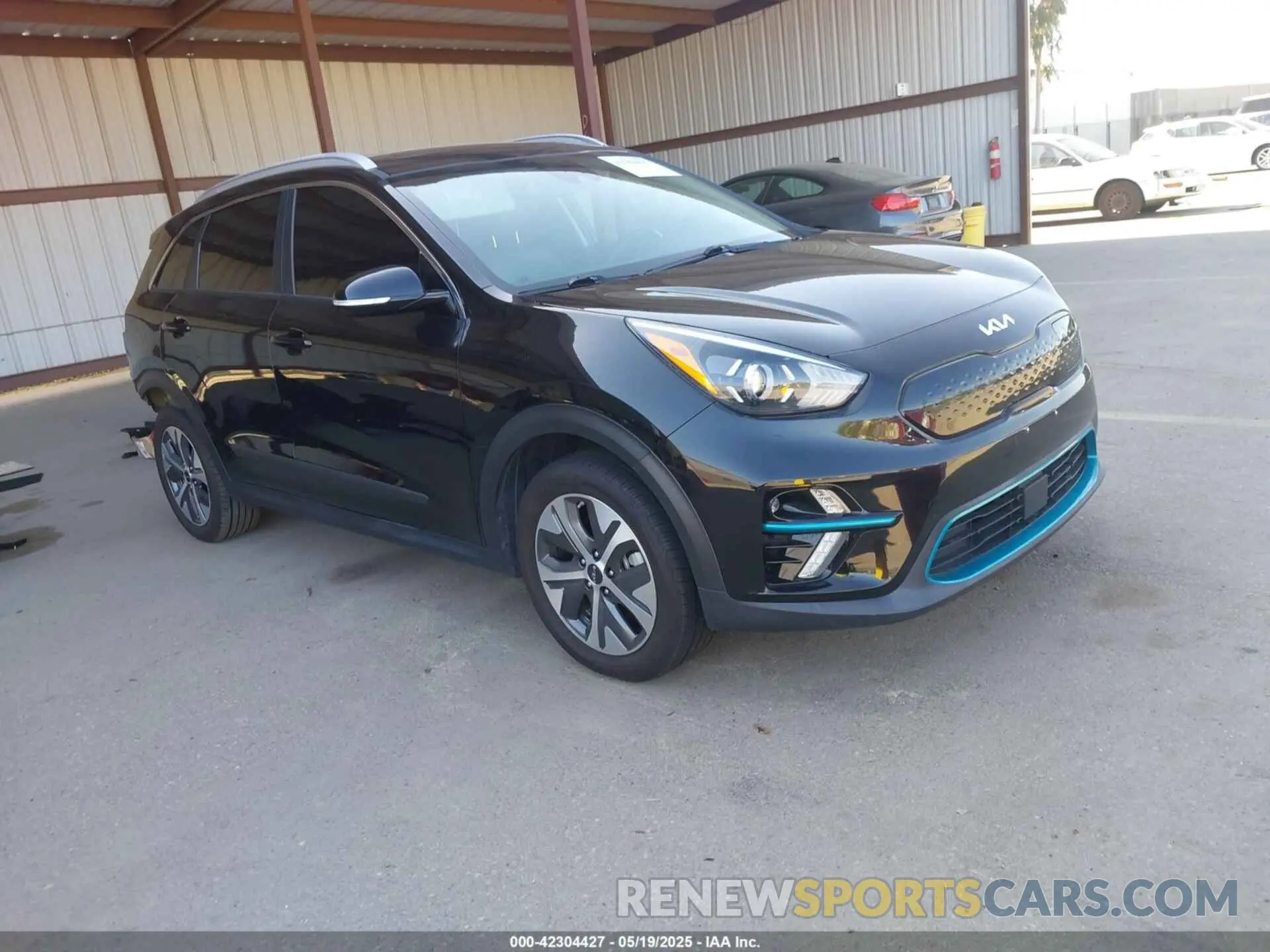 1 Photograph of a damaged car KNDCE3LG8N5134984 KIA NIRO EV 2022